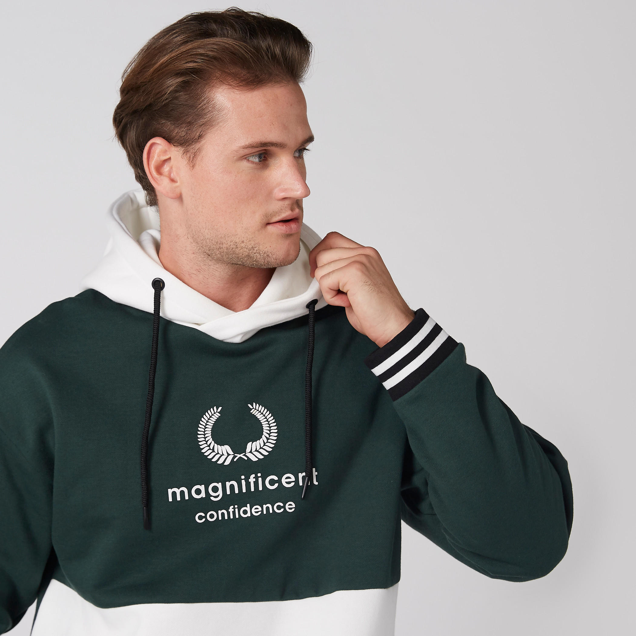 سويت شيرت منقوش بأكمام طويلة وقبعة متصلة-men-winterwear-hoodiesandsweatshirts-image-5