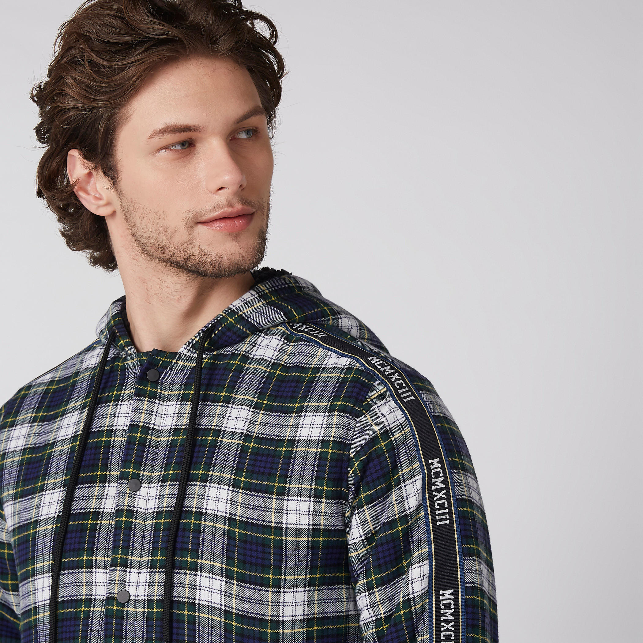 جاكيت كاروهات بأكمام طويلة وقبعة-men-clothing-jacketsandblazers-jackets-image-3
