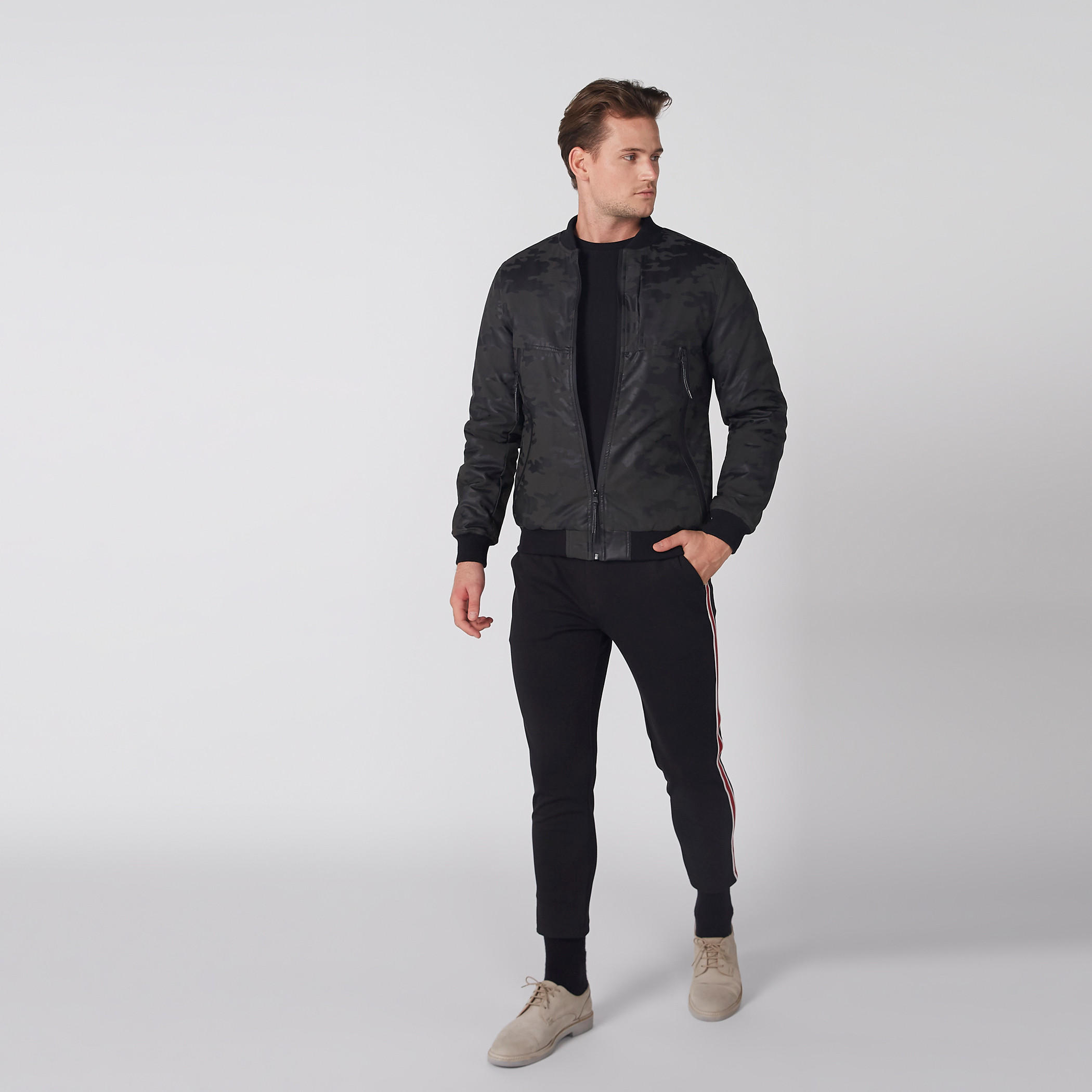 جاكيت بومبر بأكمام طويلة وسحّاب إغلاق وطبعات-men-clothing-jacketsandblazers-jackets-image-2