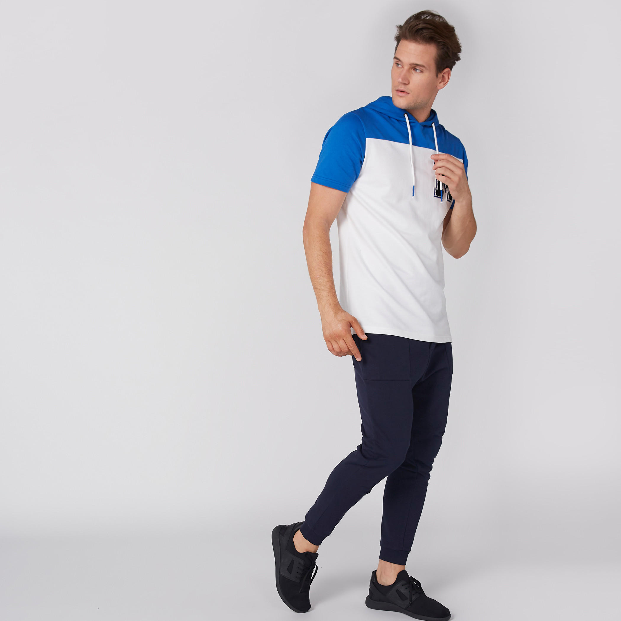 بنطال رياضي طويل برباط وجيوب-men-clothing-bottoms-joggers-image-2