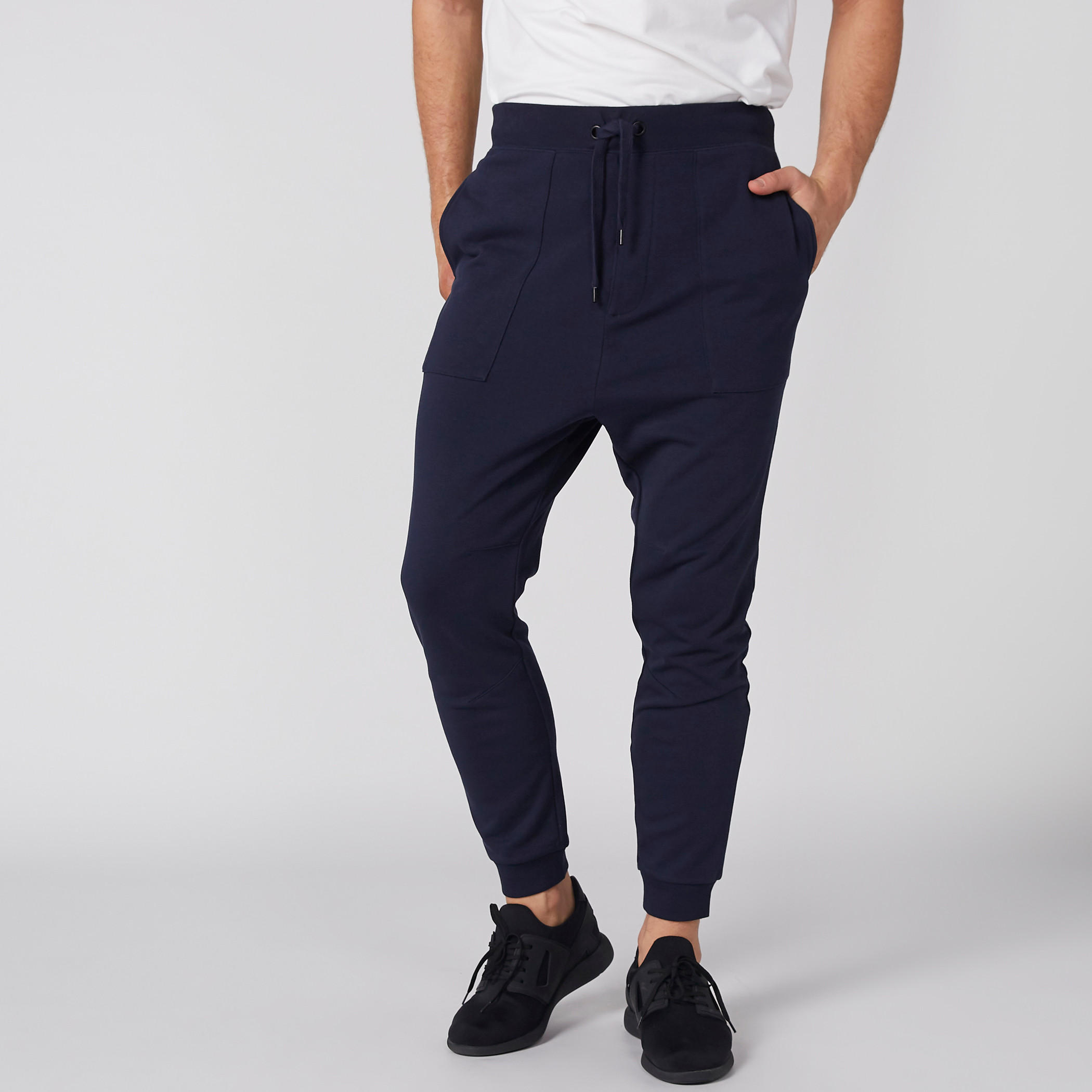 بنطال رياضي طويل برباط وجيوب-men-clothing-bottoms-joggers-image-4