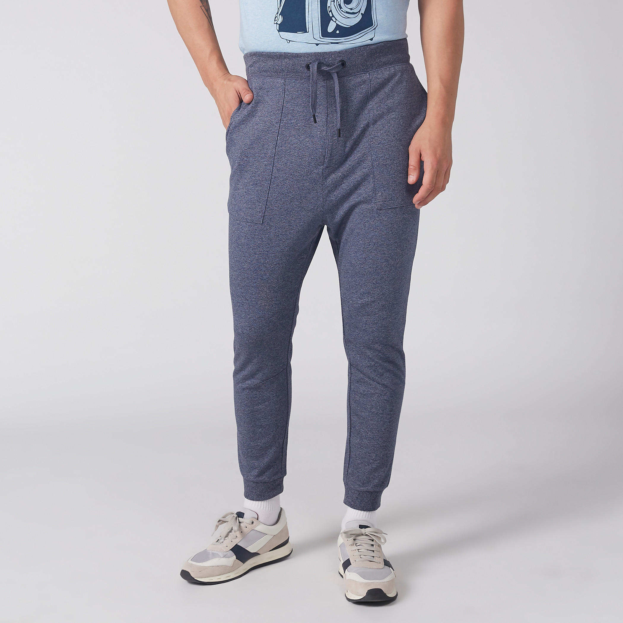 بنطال رياضي بارز الملمس بجيوب وربّاط-men-clothing-bottoms-joggers-image-1