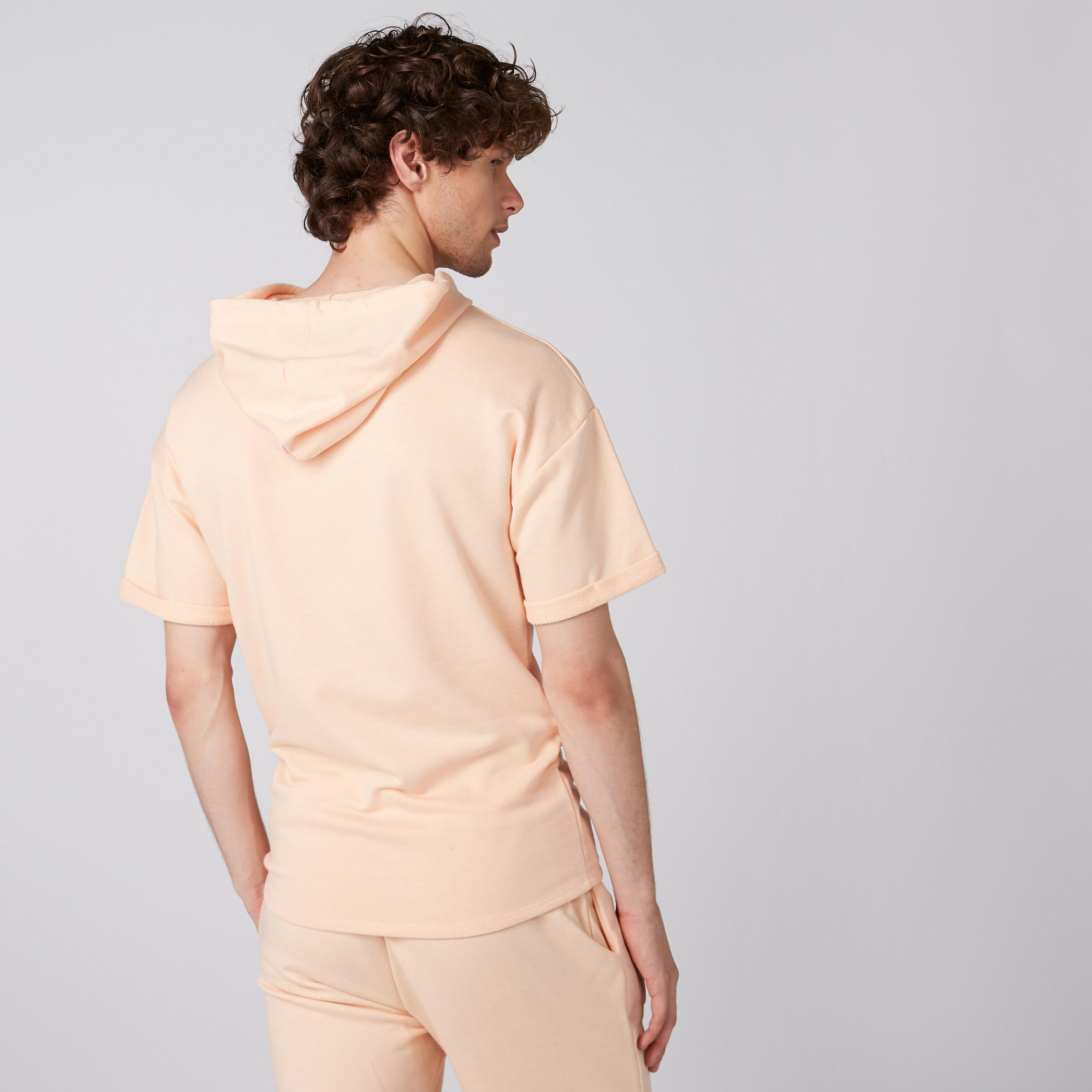 تيشيرت بطبعات وأكمام قصيرة وقبعة-men-clothing-tshirtsandpolos-tshirts-image-5