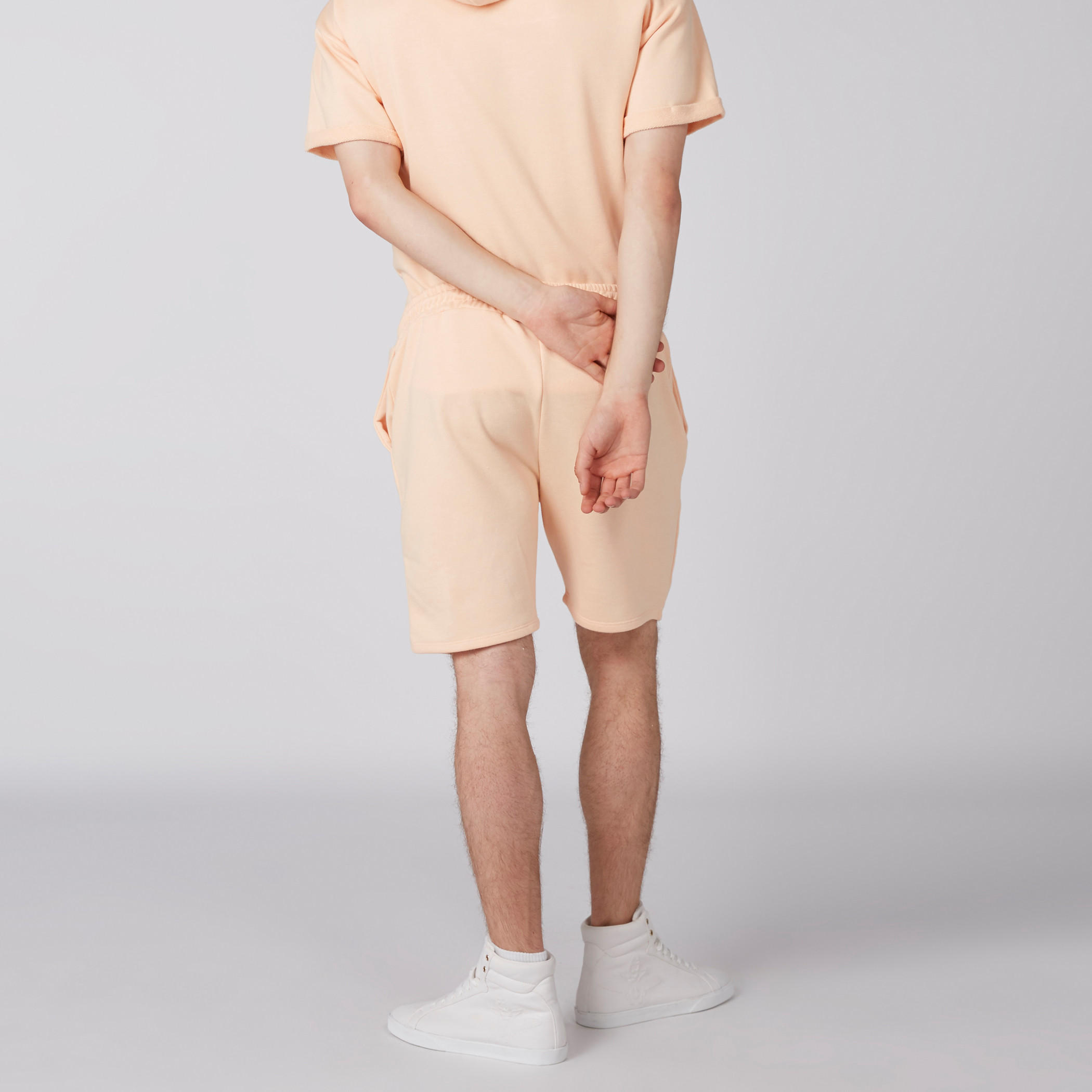 شورت بطبعات وخصر مطّاطي وجيب-men-clothing-bottoms-shorts-image-3