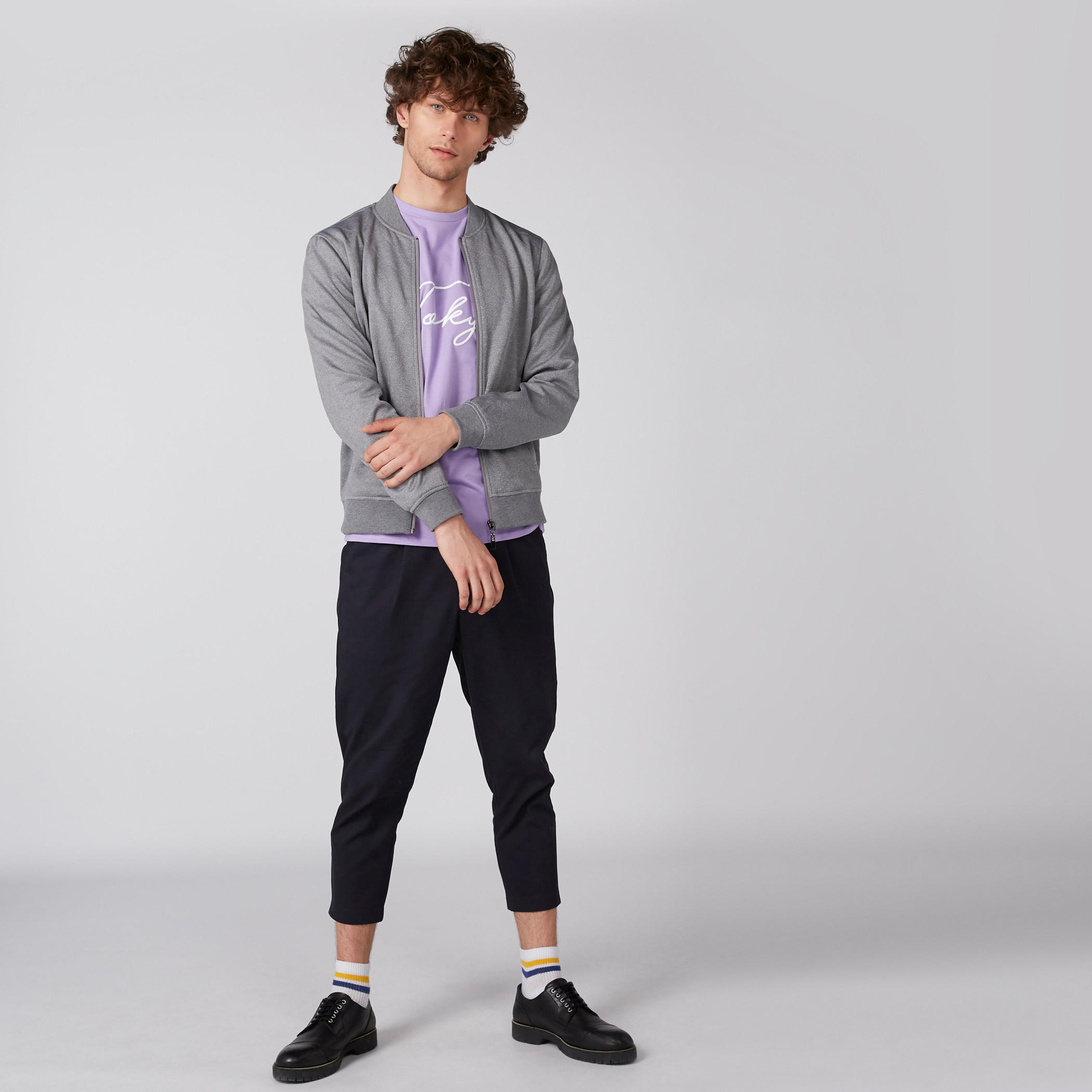 تيشيرت بياقة مستديرة وأكمام قصيرة وطبعات-men-clothing-tshirtsandpolos-tshirts-image-4