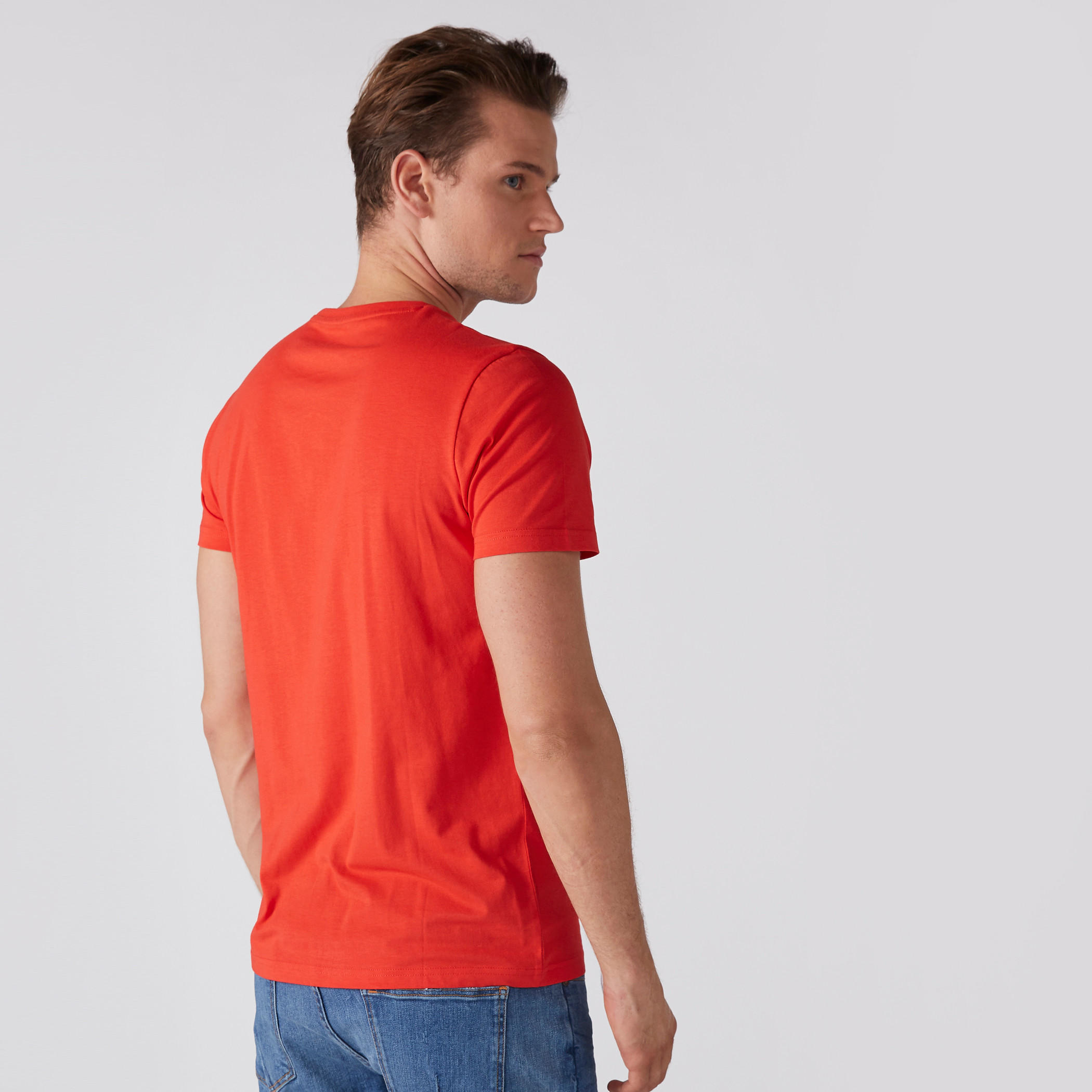تيشيرت بطبعات وياقة مستديرة وأكمام قصيرة-men-clothing-tshirtsandpolos-tshirts-image-1