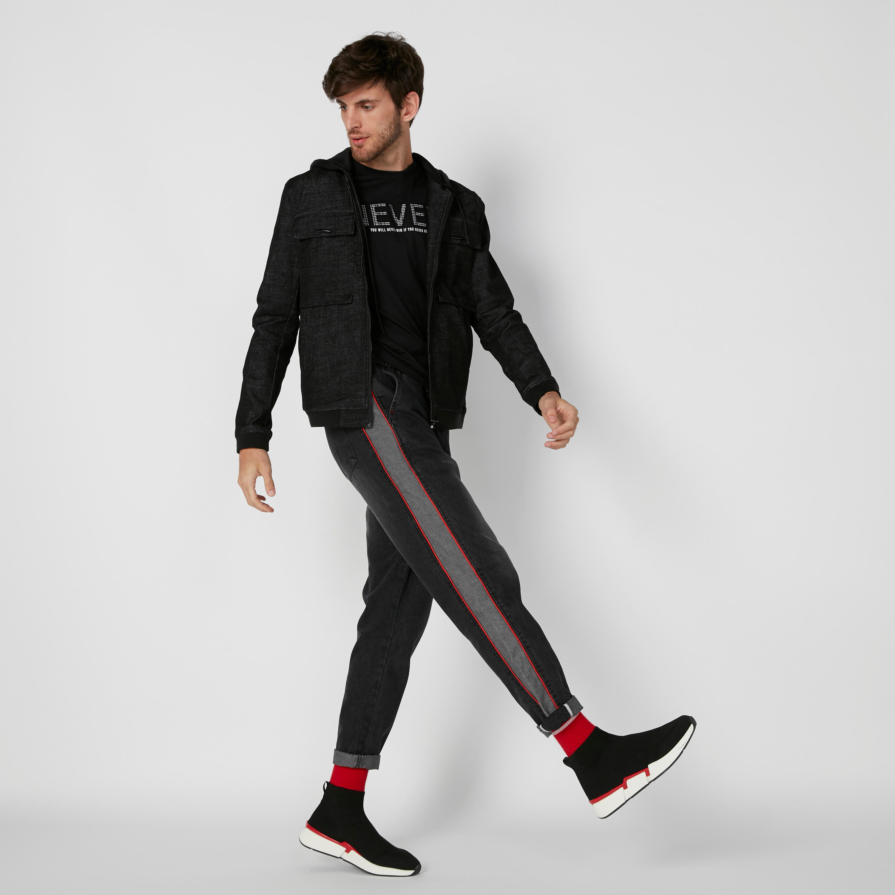 بنطال دينم برباط وشريطة جانبية-men-clothing-bottoms-jeans-image-5