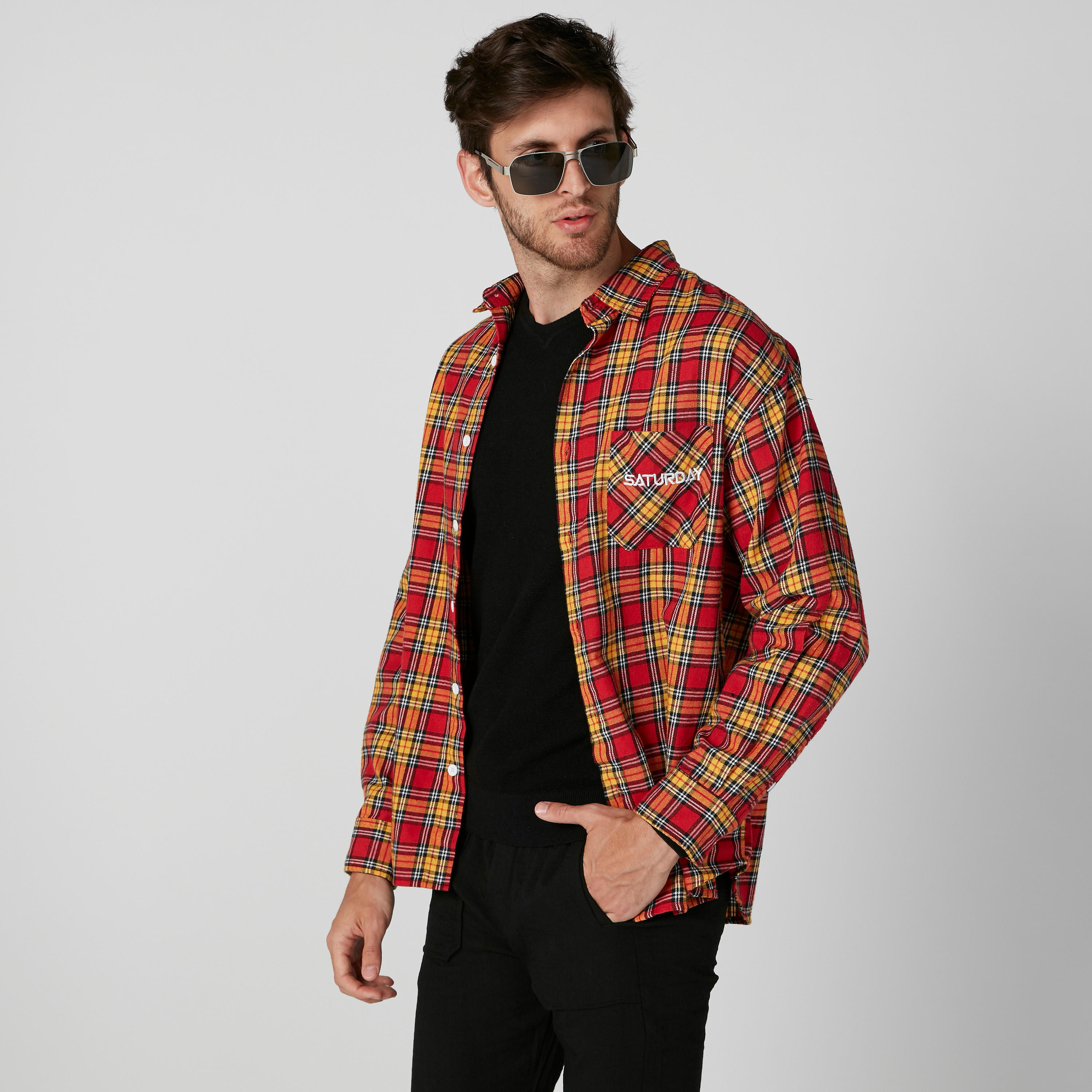 قميص كاروهات بأكمام طويلة وجيوب-men-clothing-shirts-image-1