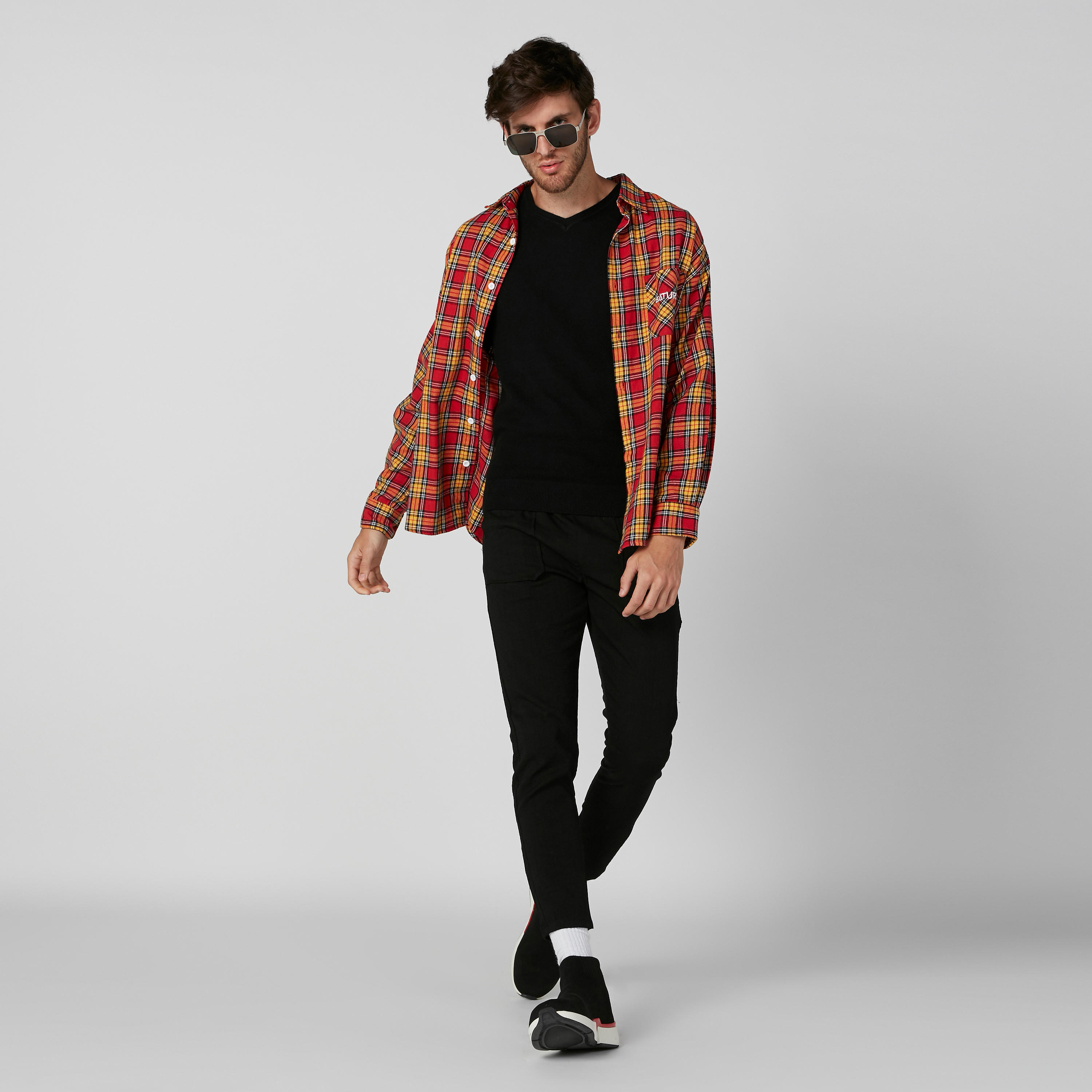 قميص كاروهات بأكمام طويلة وجيوب-men-clothing-shirts-image-3