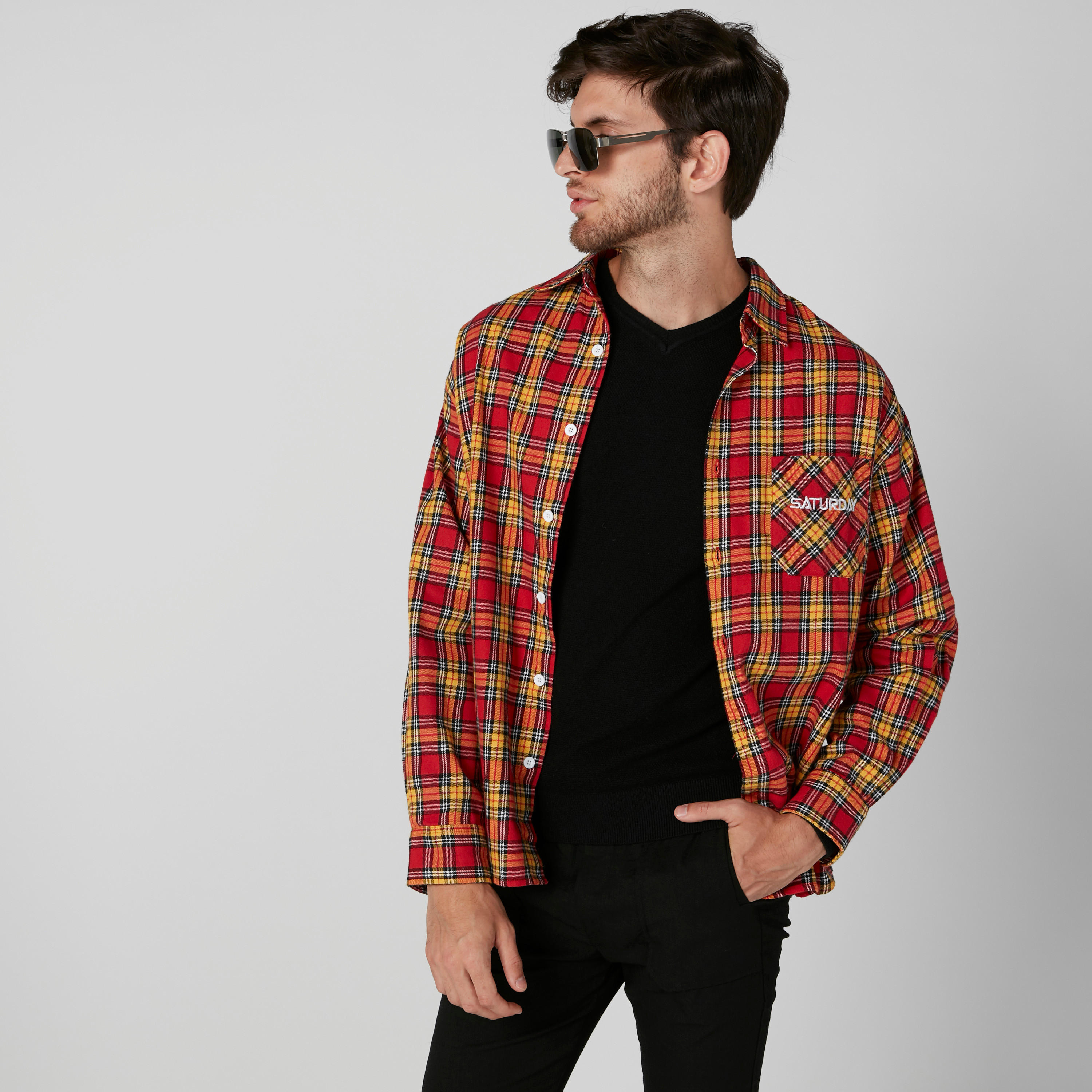 قميص كاروهات بأكمام طويلة وجيوب-men-clothing-shirts-image-4