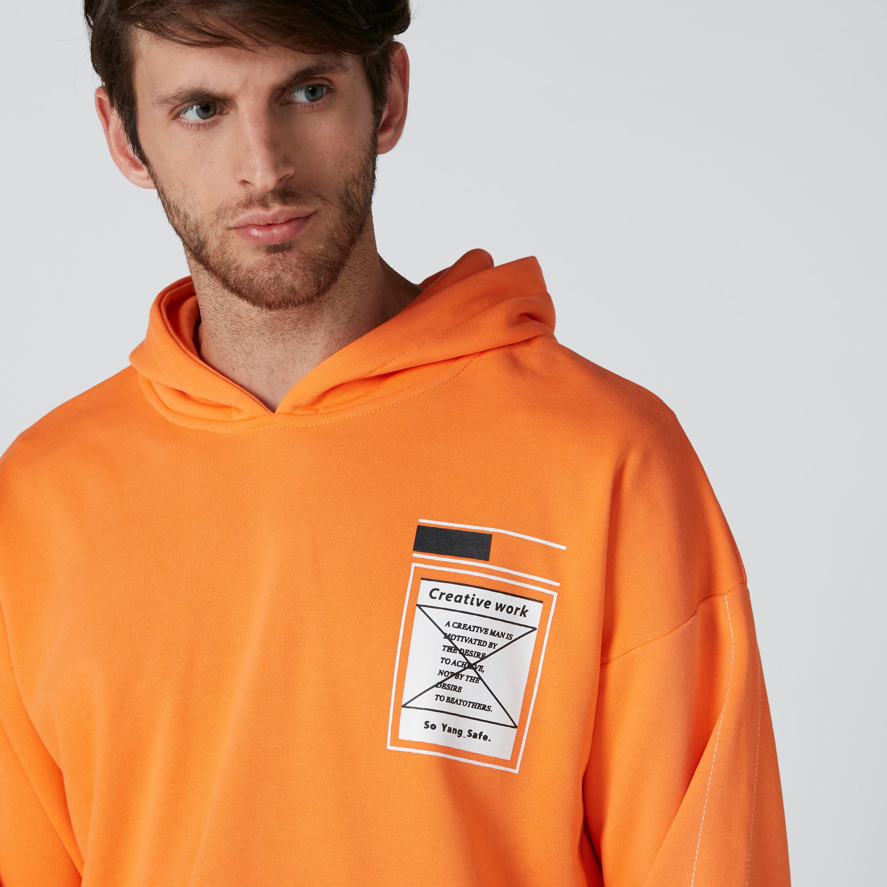 هودي بطبعات وأكمام طويلة-men-winterwear-hoodiesandsweatshirts-image-5