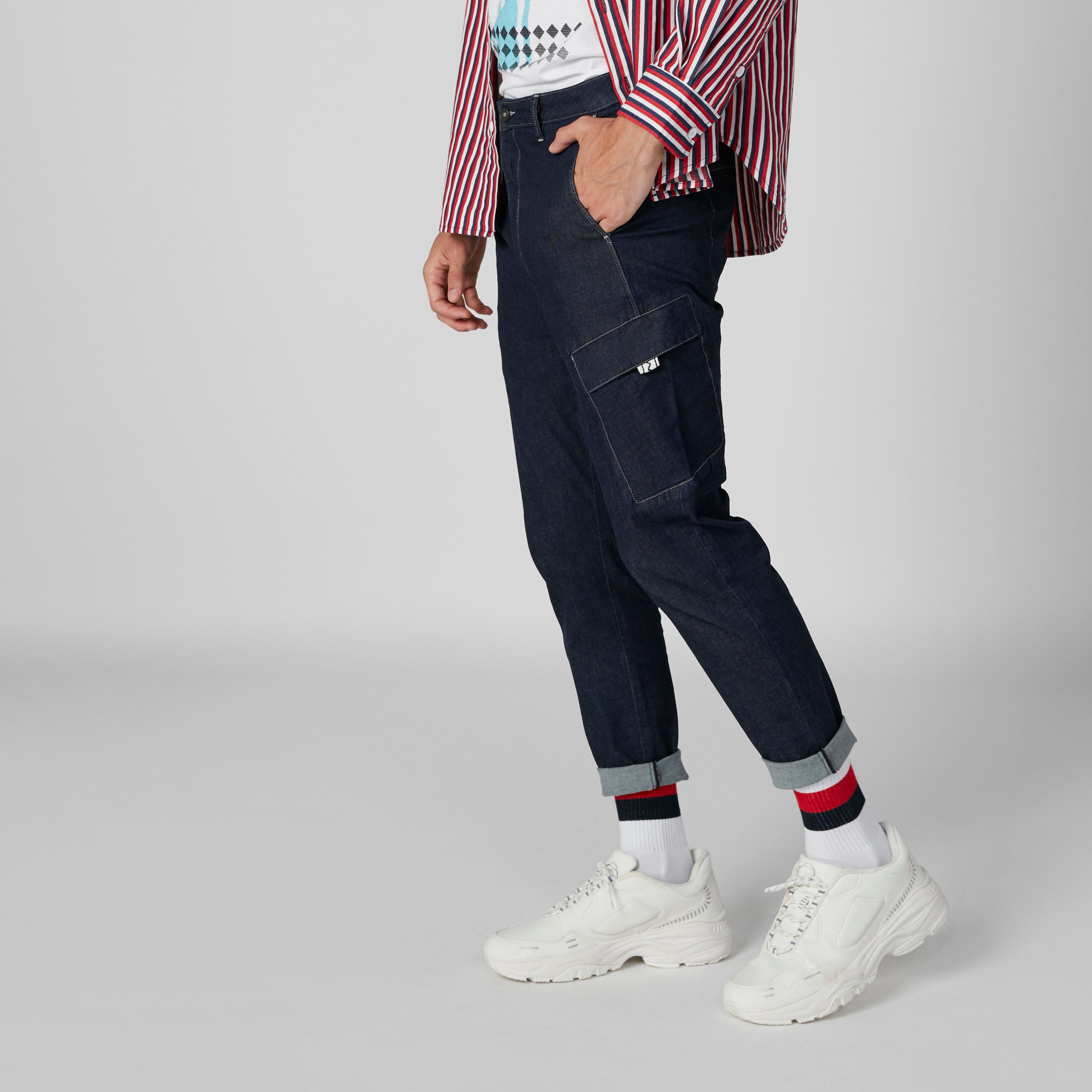 Pocket Detail Denim Pants-men-clothing-bottoms-jeans-image-1
