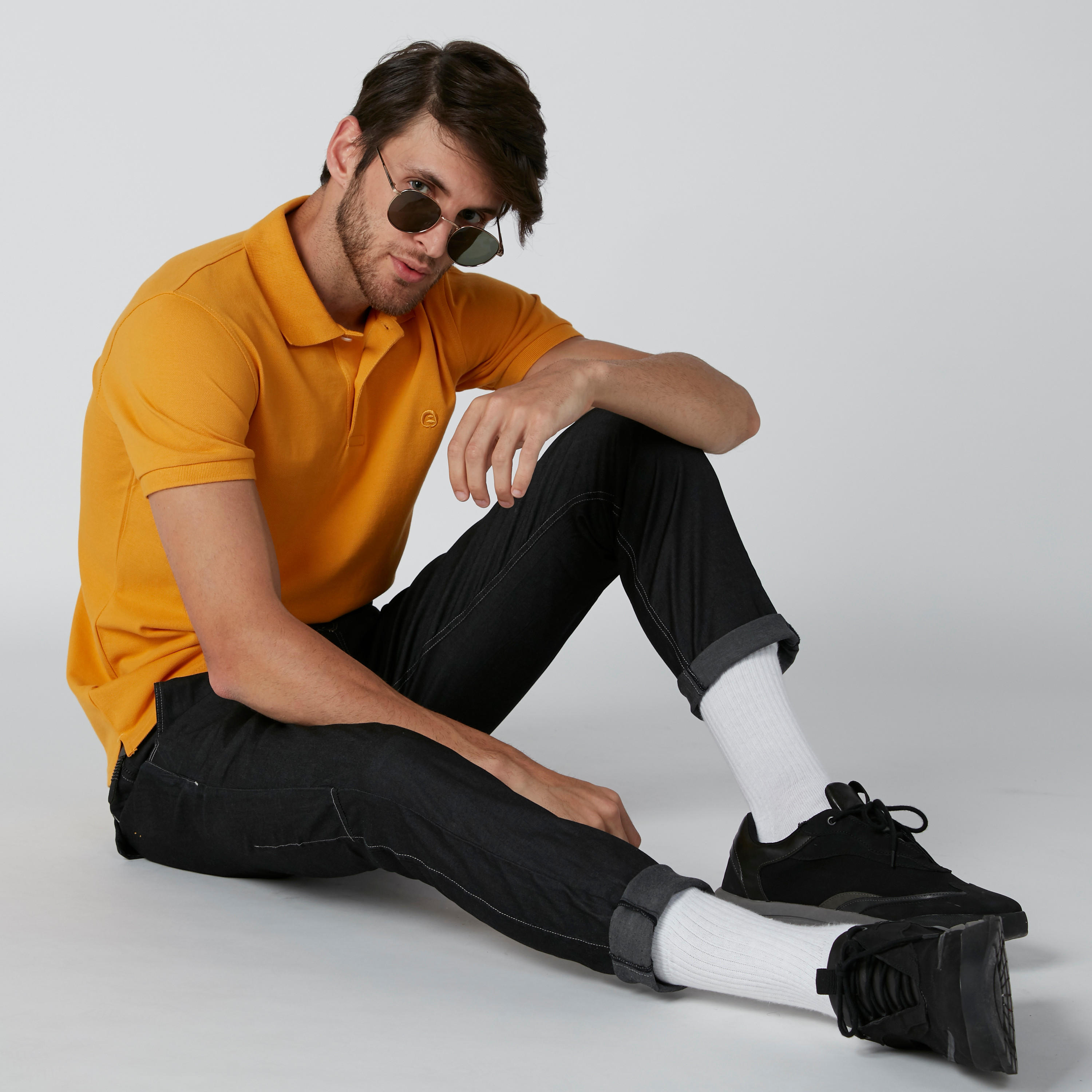 بنطال دينم بجيوب وحافة مطوية لأعلى-men-clothing-bottoms-jeans-image-2