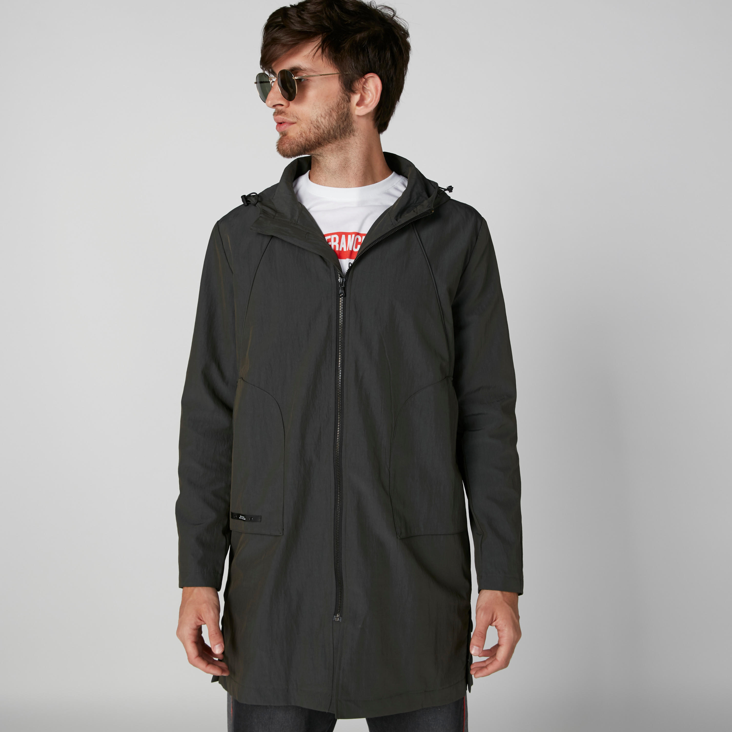 معطف طويل بجيوب وسحاب إغلاق وقبعة-men-clothing-jacketsandblazers-coats-image-3