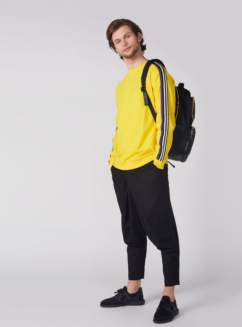 بنطال بطول للكاحل وخصر مطاطي وجيوب-men-clothing-bottoms-trousersandchinos-trousers-image-2