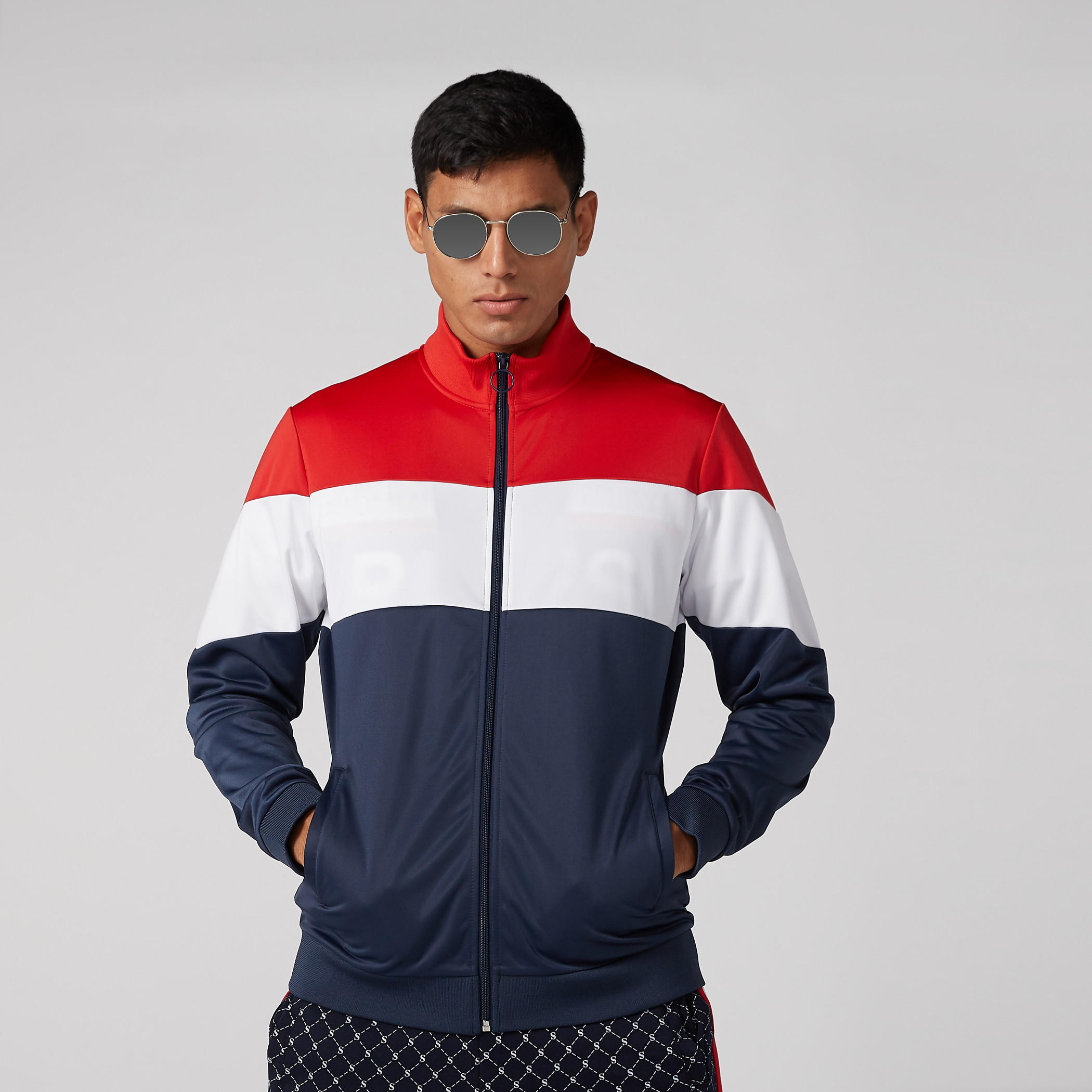 جاكيت بأكمام طويلة وسحّاب إغلاق وجيوب-men-winterwear-hoodiesandsweatshirts-image-4