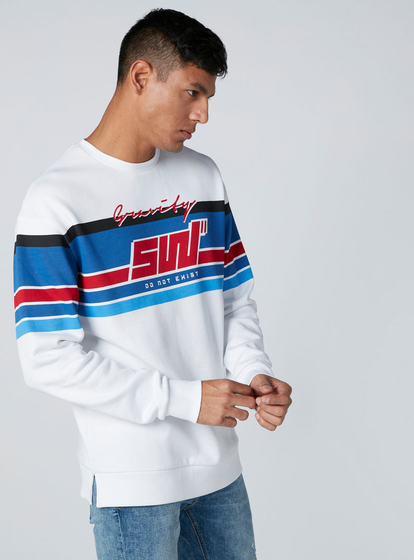 Printed T-Shirt with Cuffed Sleeves and Side Slits-men-winterwear-hoodiesandsweatshirts-image-1
