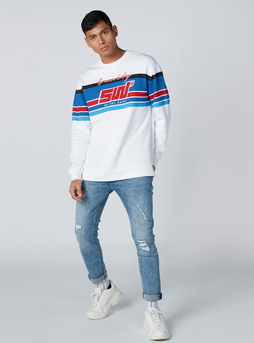 Printed T-Shirt with Cuffed Sleeves and Side Slits-men-winterwear-hoodiesandsweatshirts-image-3