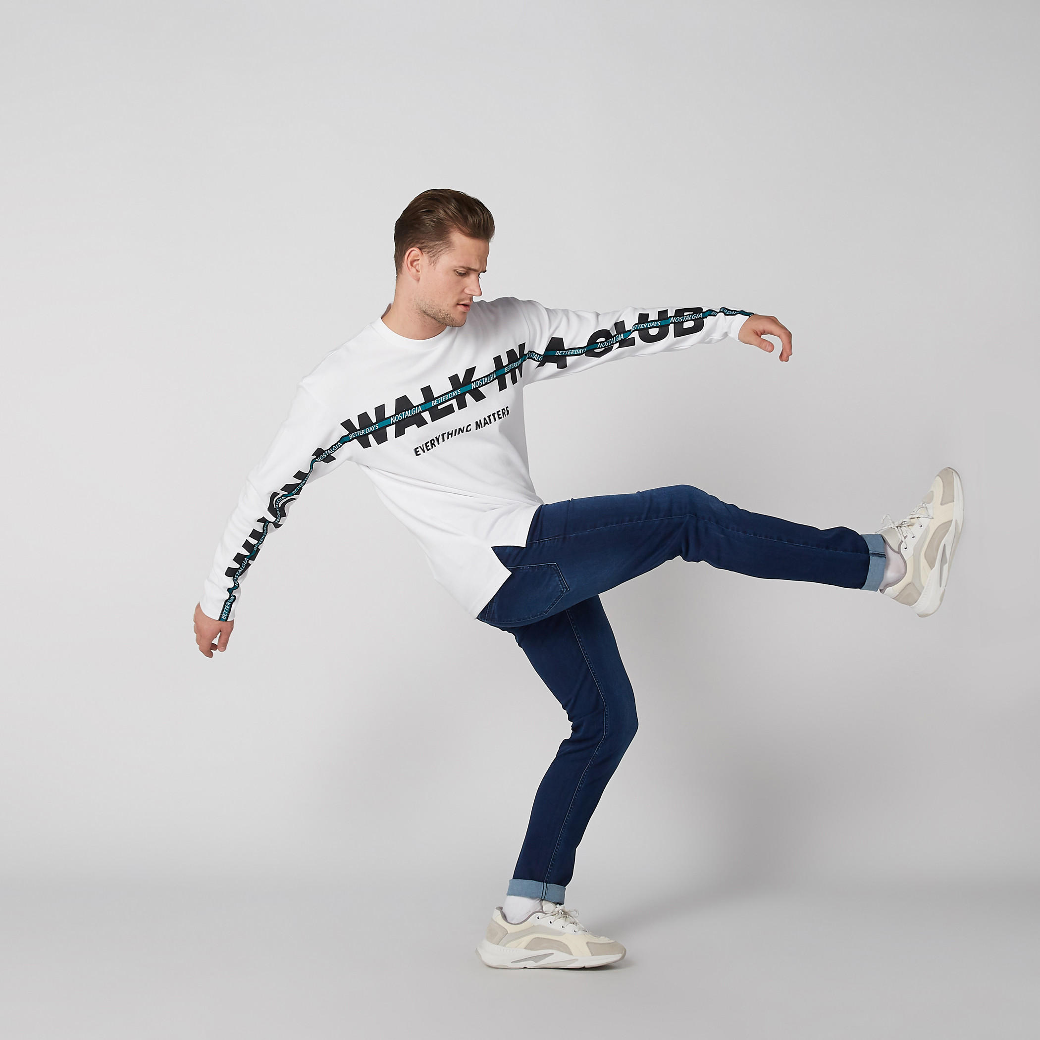 Printed Sweatshirt with Round Neck and Long Sleeves-men-winterwear-hoodiesandsweatshirts-image-1