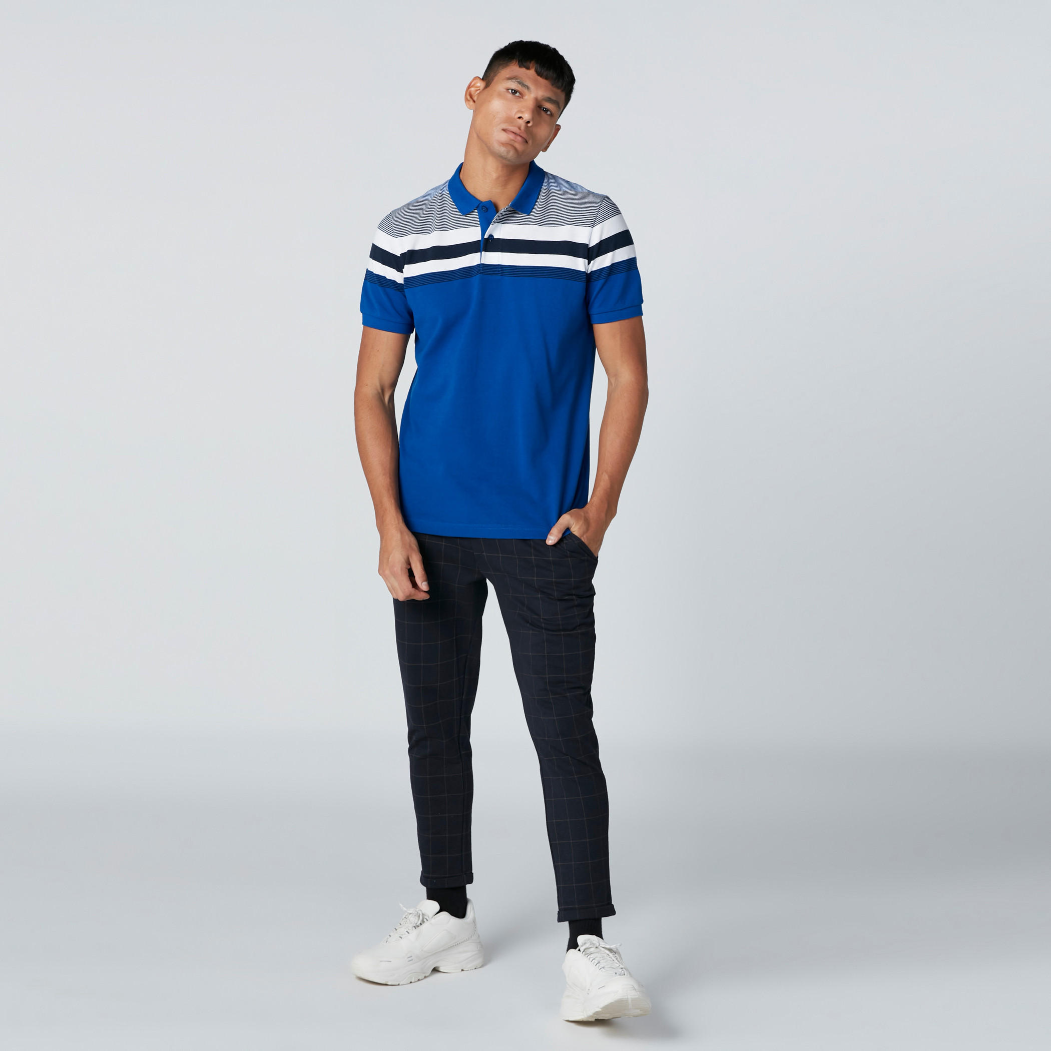 Chequered Pants with Pocket Detail and Drawstring-men-clothing-bottoms-trousersandchinos-trousers-image-3