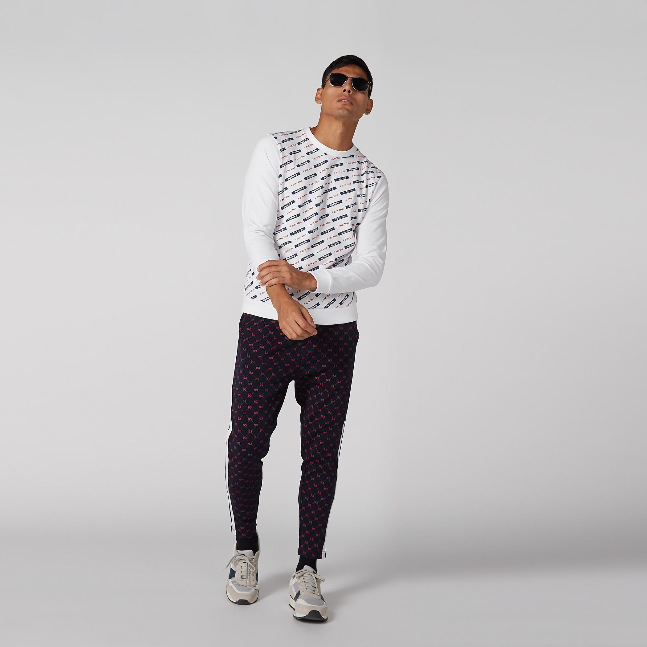سويت شيرت بياقة مستديرة وأكمام طويلة وطبعات آي آم ذا فيوتشر-men-winterwear-hoodiesandsweatshirts-image-3