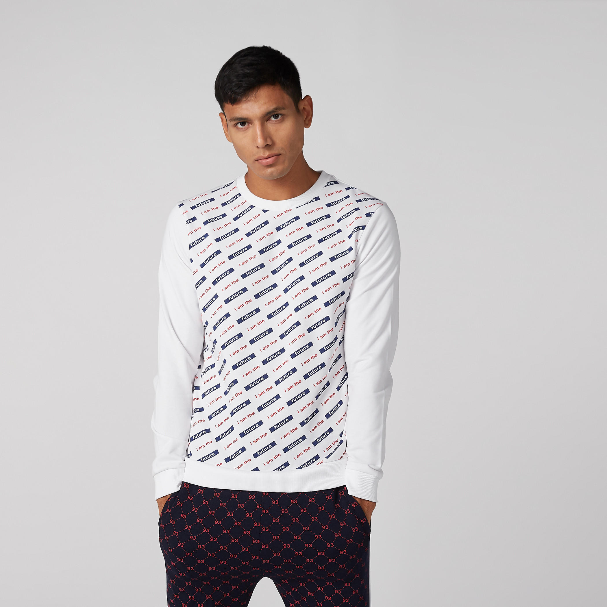 سويت شيرت بياقة مستديرة وأكمام طويلة وطبعات آي آم ذا فيوتشر-men-winterwear-hoodiesandsweatshirts-image-2