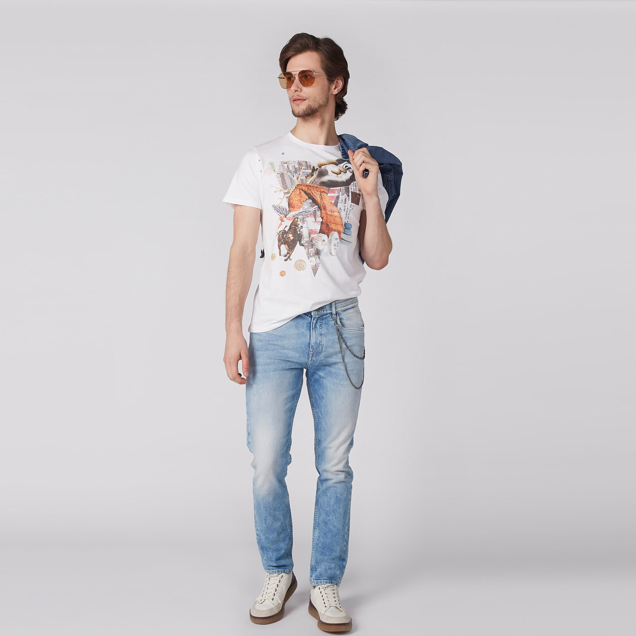تيشيرت بطبعات بياقة مستديرة وأكمام قصيرة-men-clothing-tshirtsandpolos-tshirts-image-2