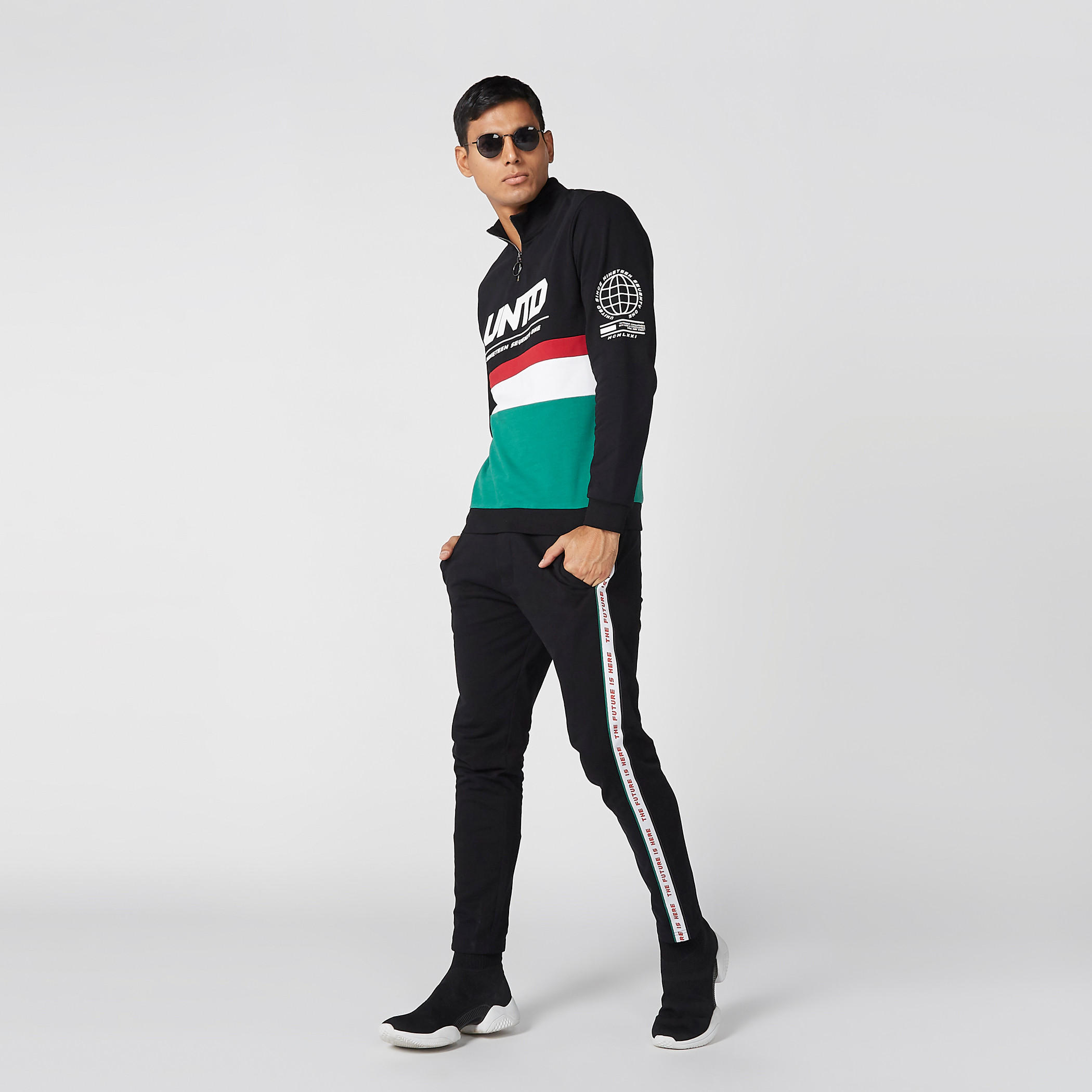 بنطال رياضي بجيوب وشريطة جانبية بطبعات-men-clothing-bottoms-trousersandchinos-trousers-image-4