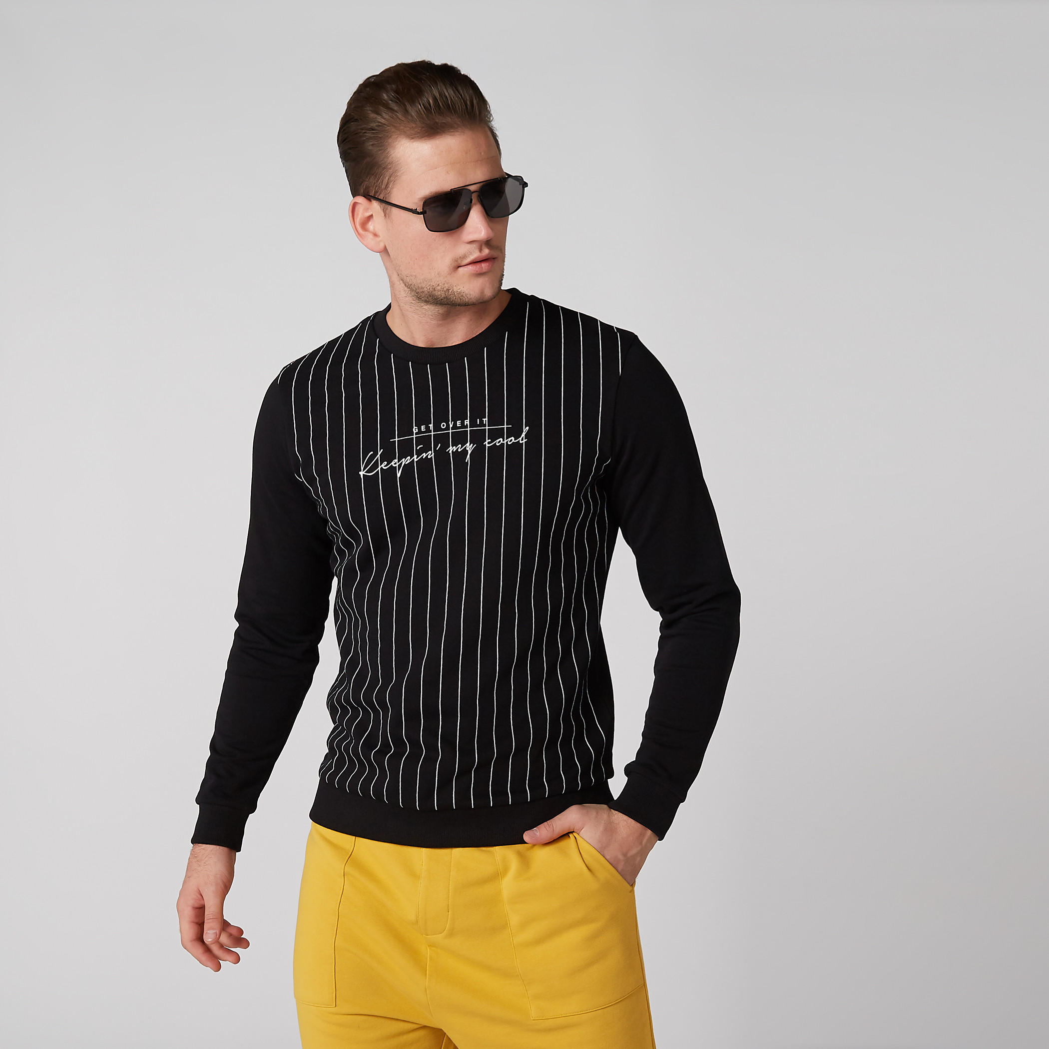 سويت شيرت مقلّم بياقة ضيّقة وأكمام طويلة-men-winterwear-hoodiesandsweatshirts-image-2