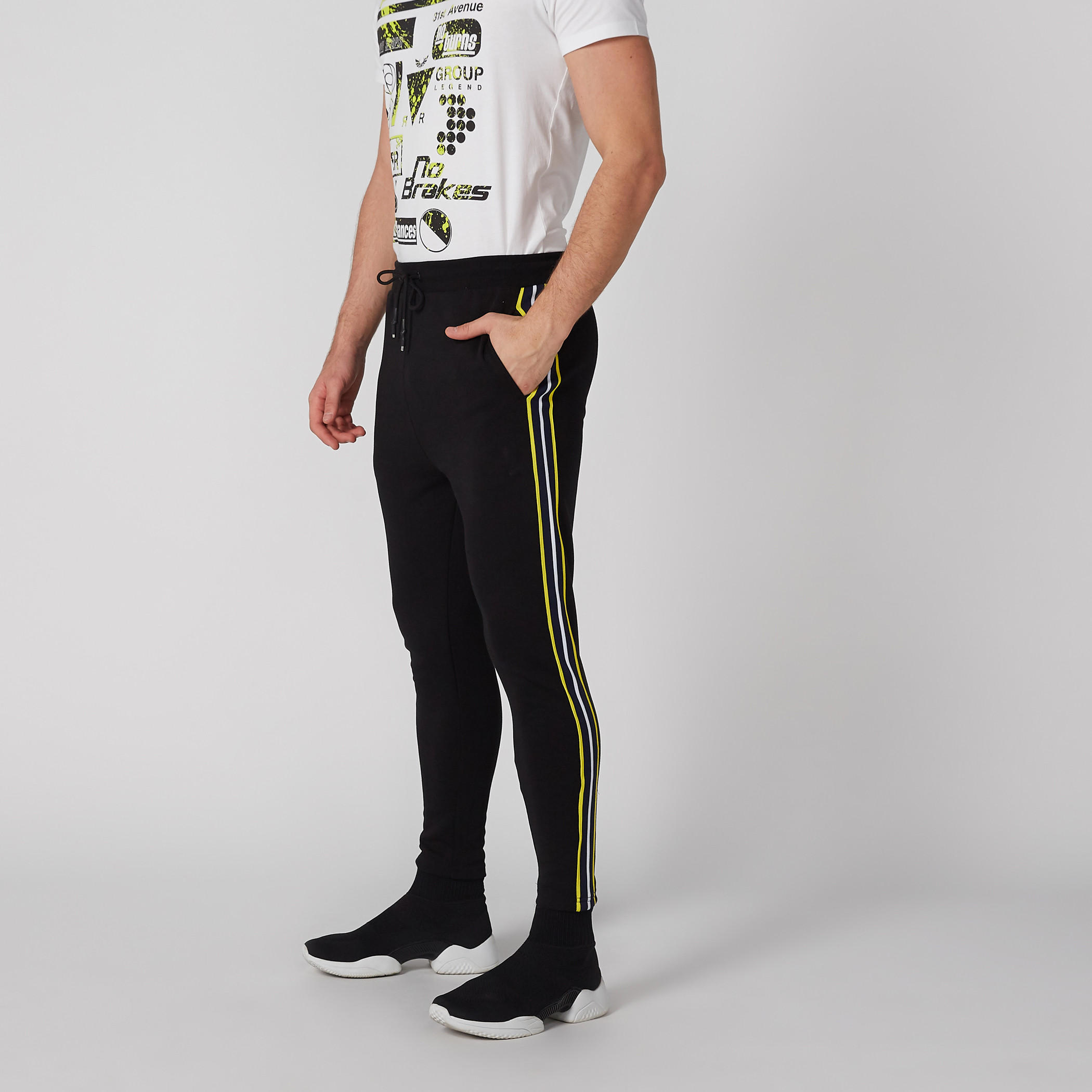 بنطال برباط وجيوب-men-clothing-bottoms-joggers-image-2