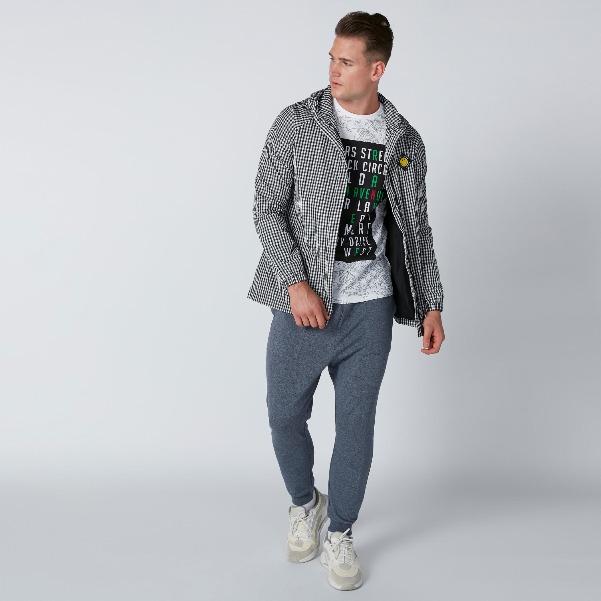 بنطال رياضي برباط وجيوب-men-clothing-bottoms-joggers-image-1