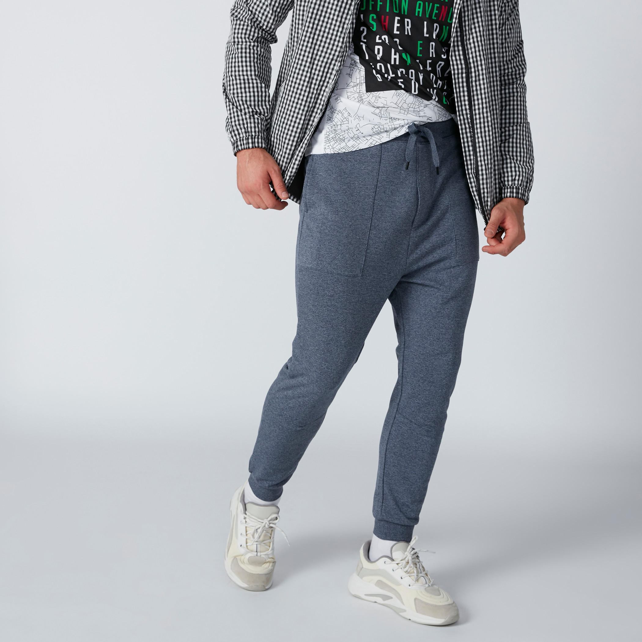 بنطال رياضي برباط وجيوب-men-clothing-bottoms-joggers-image-3