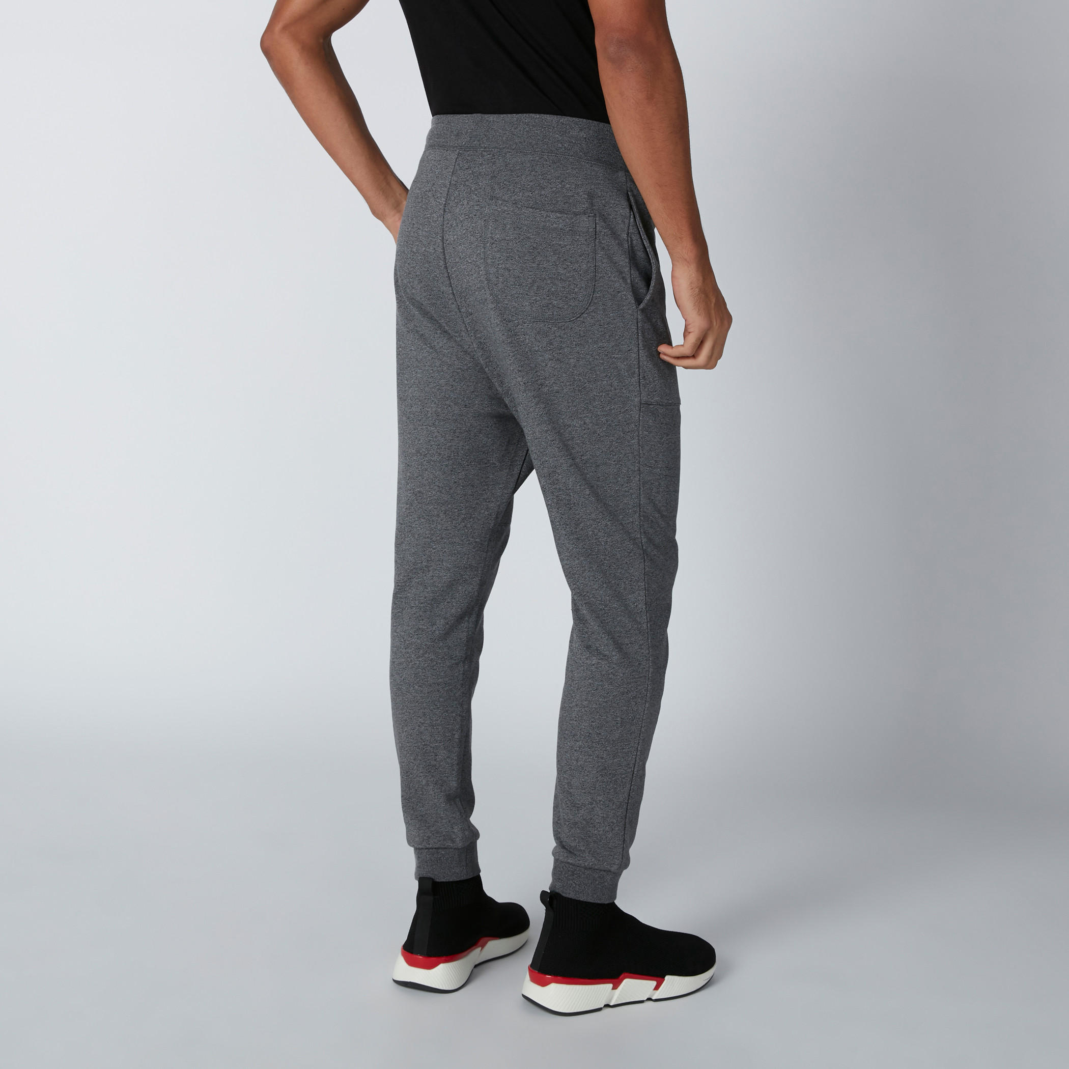 بنطال رياضي بجيوب-men-clothing-bottoms-joggers-image-2