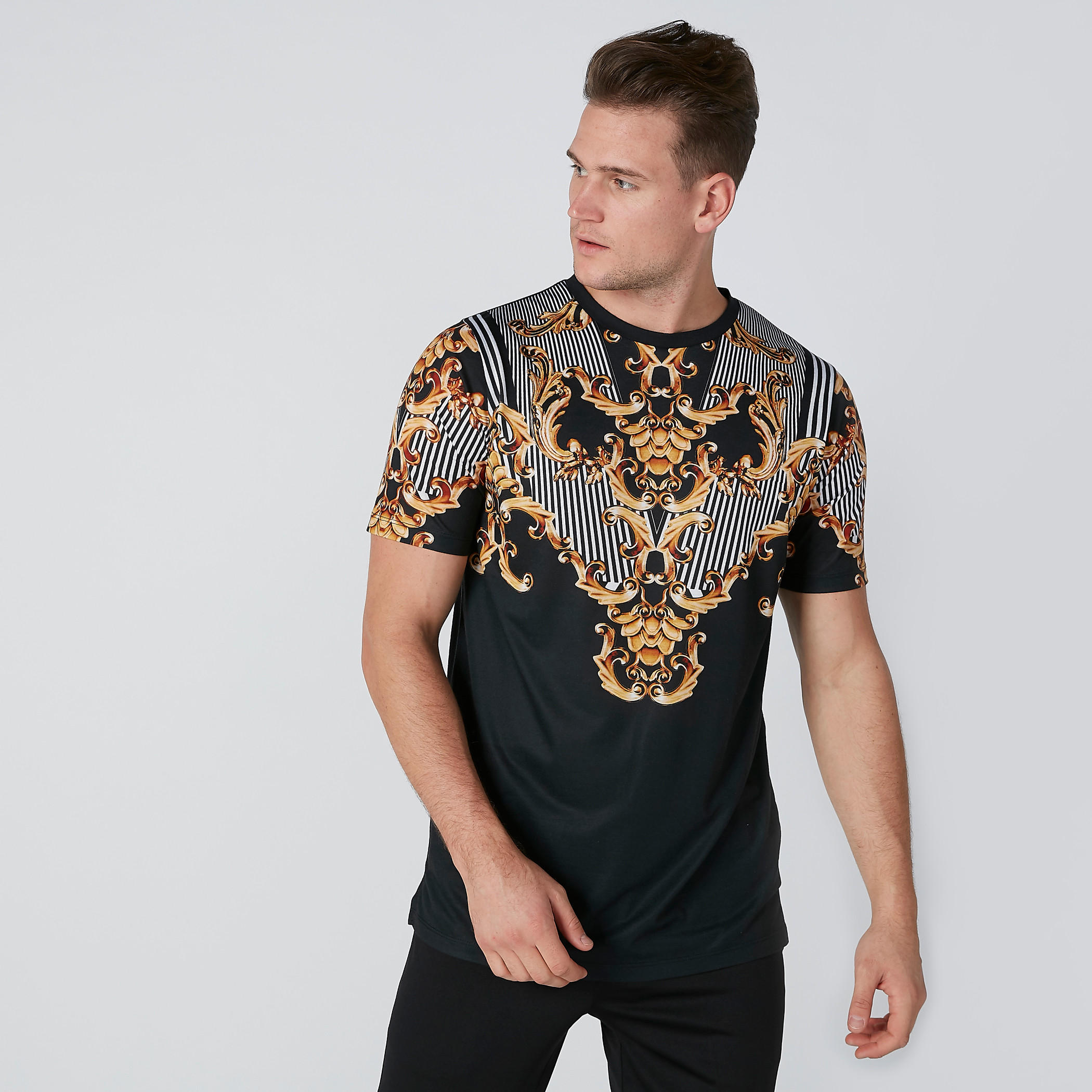 تيشيرت بطبعات وياقة مستديرة وأكمام قصيرة-men-clothing-tshirtsandpolos-tshirts-image-1