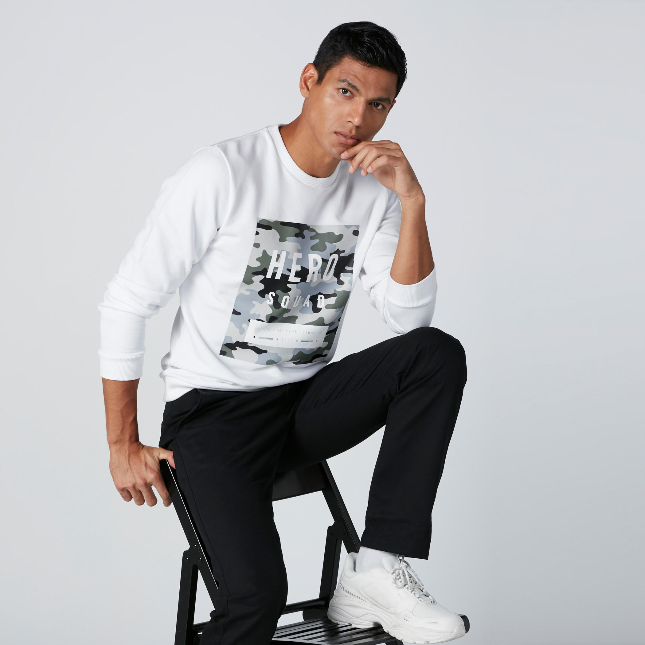 Printed Sweatshirt with Long Sleeves-men-winterwear-hoodiesandsweatshirts-image-1