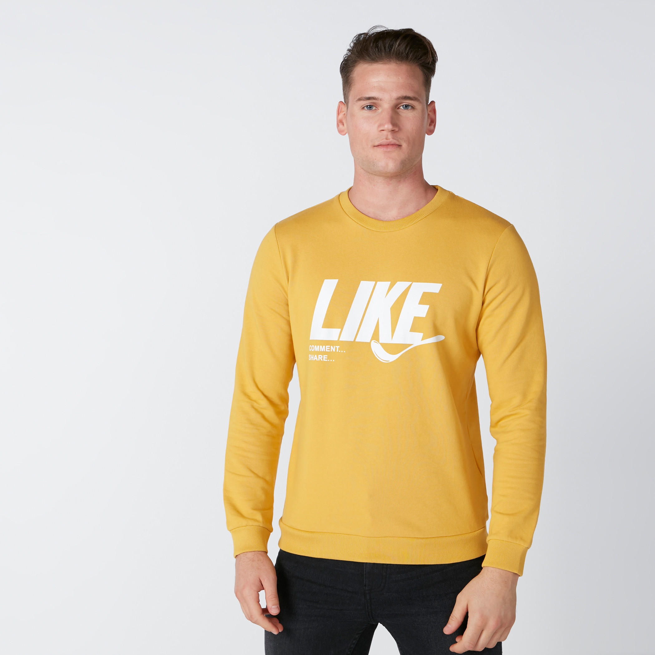 سويت شيرت بياقة ضيّقة وأكمام طويلة وطبعات لايك-men-winterwear-hoodiesandsweatshirts-image-3