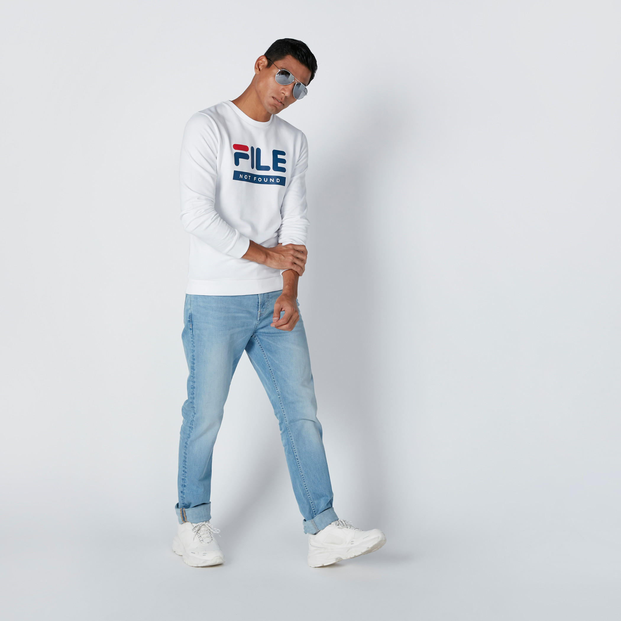 سويت شيرت بياقة مستديرة وأكمام طويلة وطبعات-men-winterwear-hoodiesandsweatshirts-image-3