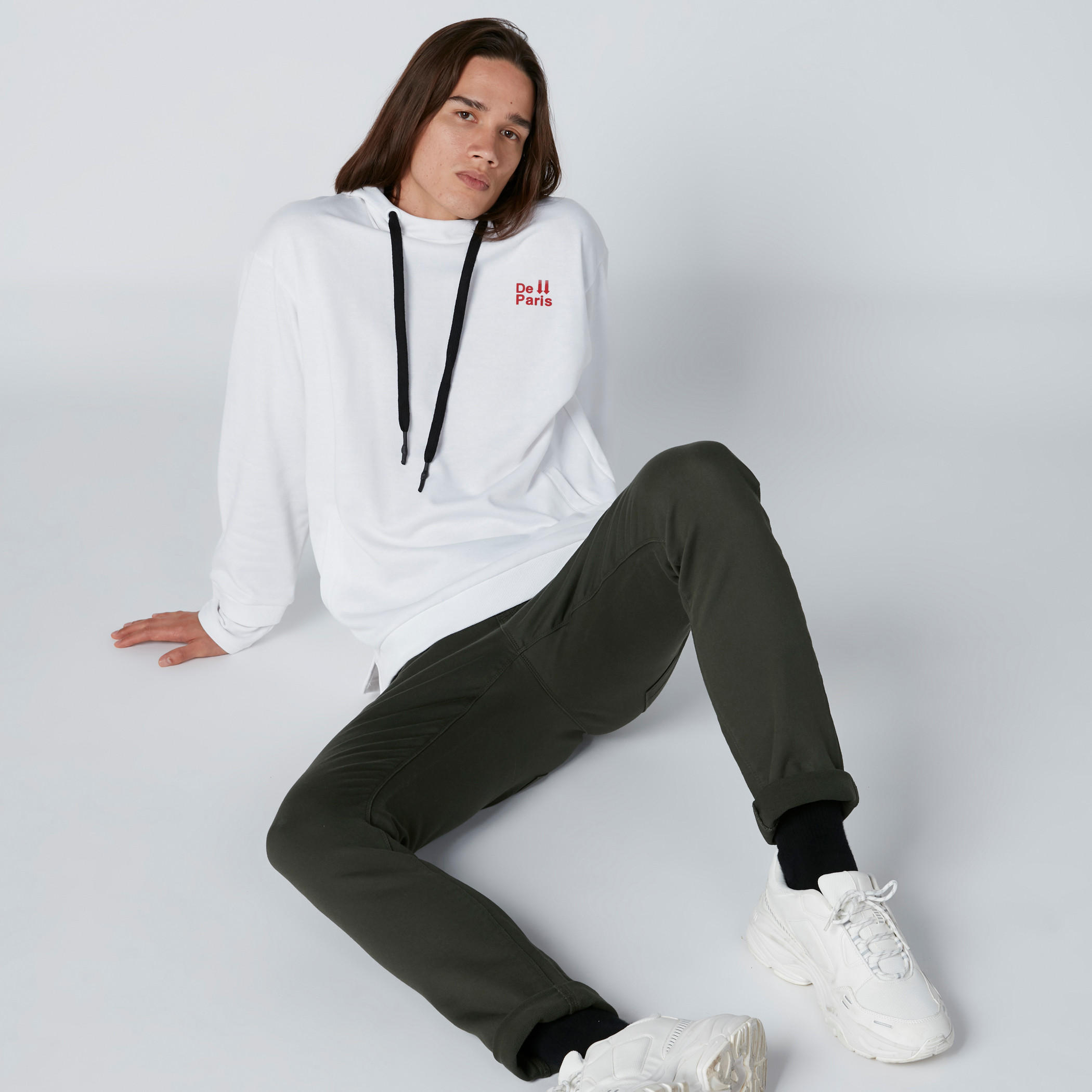 سويت شيرت بطبعات وجيوب وقبعة-men-winterwear-hoodiesandsweatshirts-image-1
