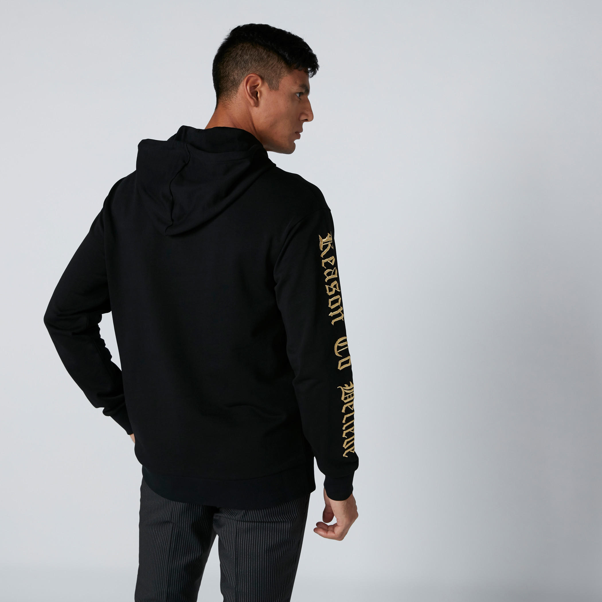 Embroidered Sweatshirt in Regular Fit with Kangaroo Pockets-men-winterwear-hoodiesandsweatshirts-image-2