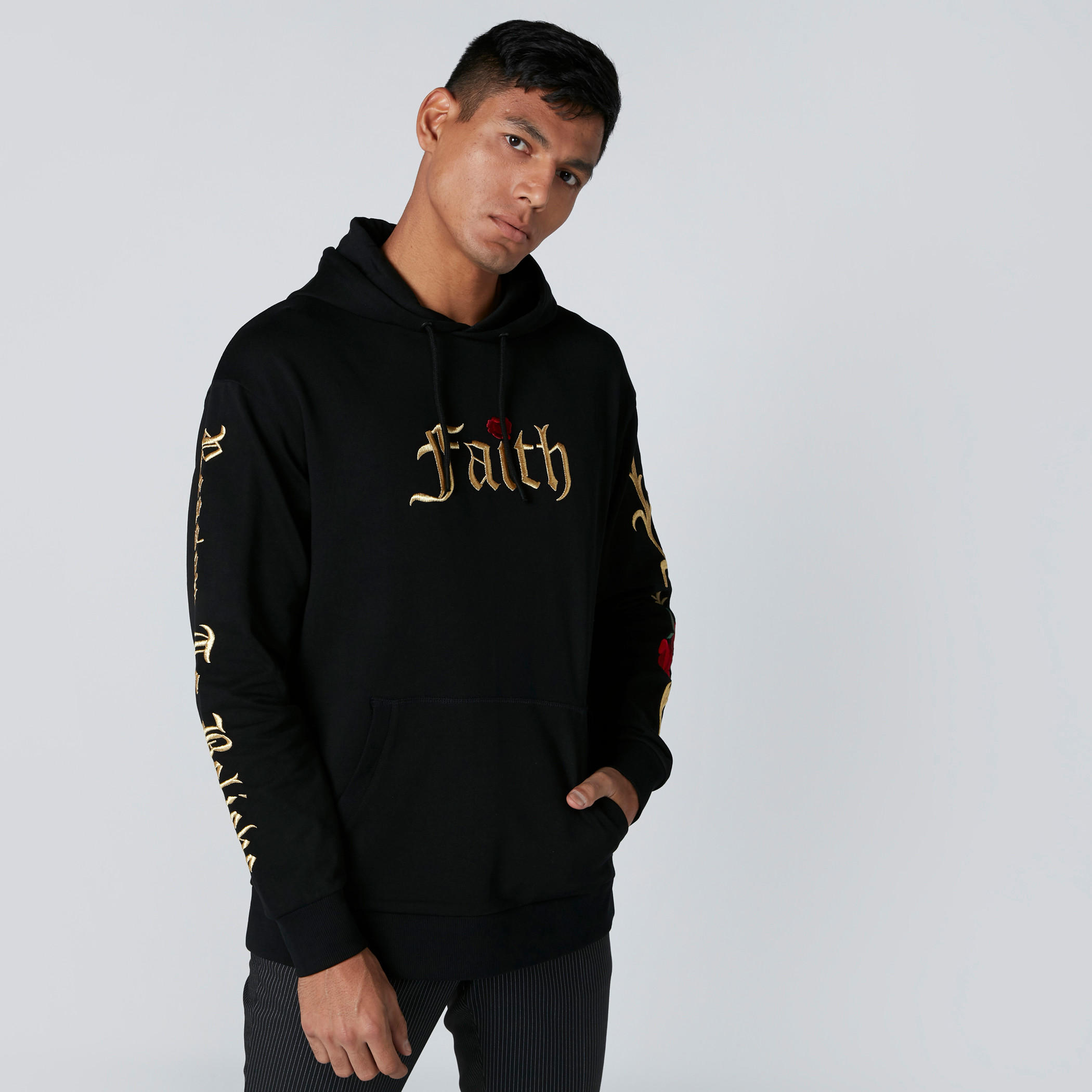 Embroidered Sweatshirt in Regular Fit with Kangaroo Pockets-men-winterwear-hoodiesandsweatshirts-image-4
