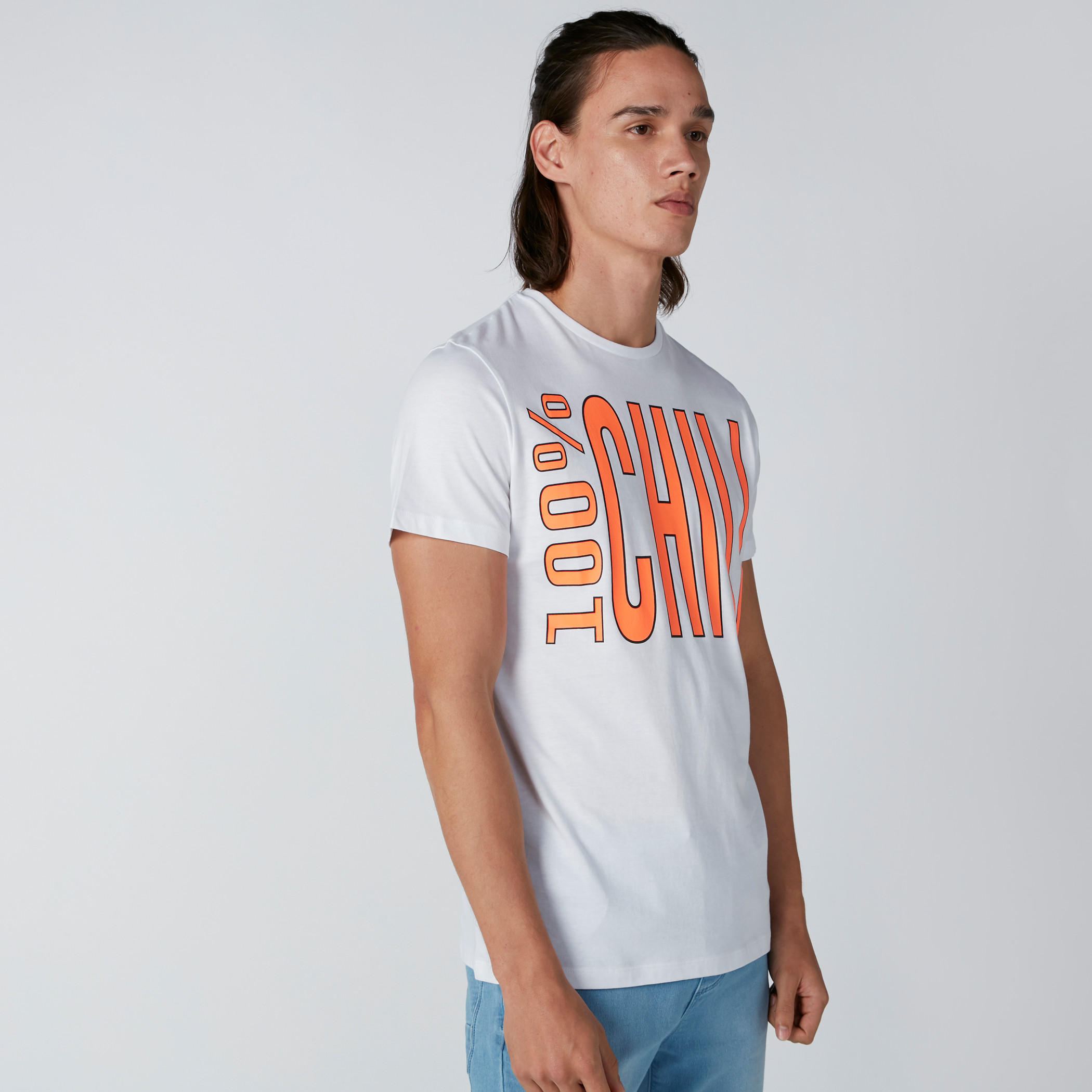 تيشيرت بقصّة عادية وياقة مستديرة وأكمام قصيرة وطبعات-men-clothing-tshirtsandpolos-tshirts-image-4