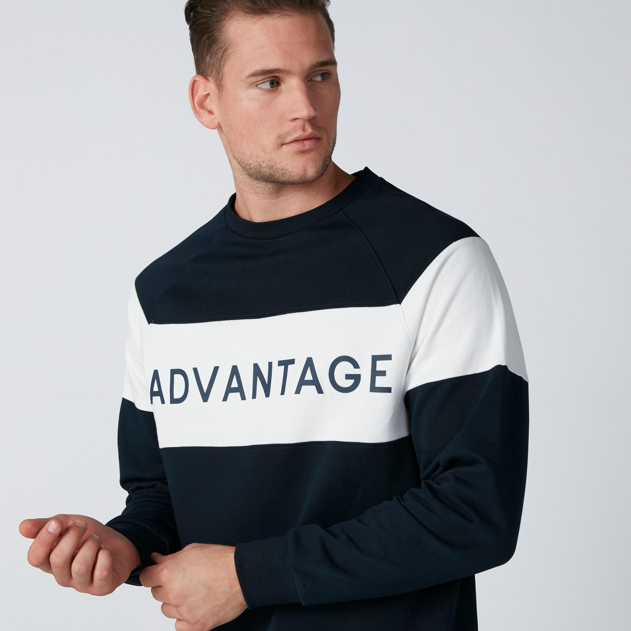 سويت شيرت بأكمام طويلة وطبعات-men-winterwear-hoodiesandsweatshirts-image-4
