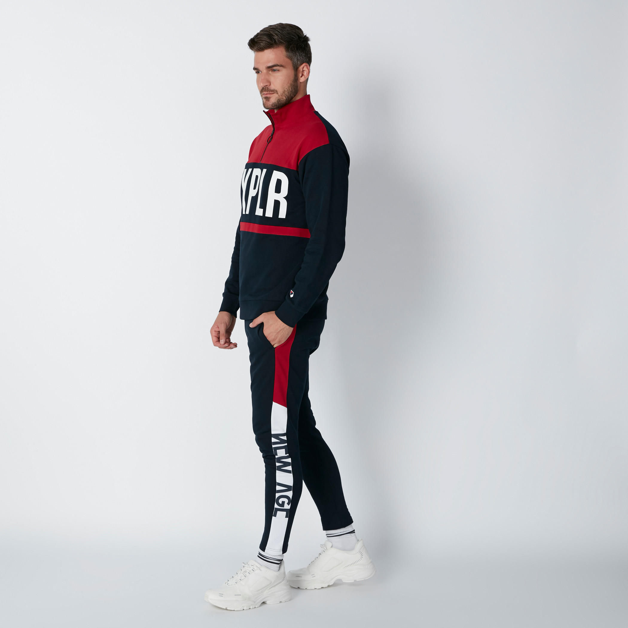 سويت شيرت بياقة عالية وسحّاب إغلاق وطبعات-men-winterwear-hoodiesandsweatshirts-image-3