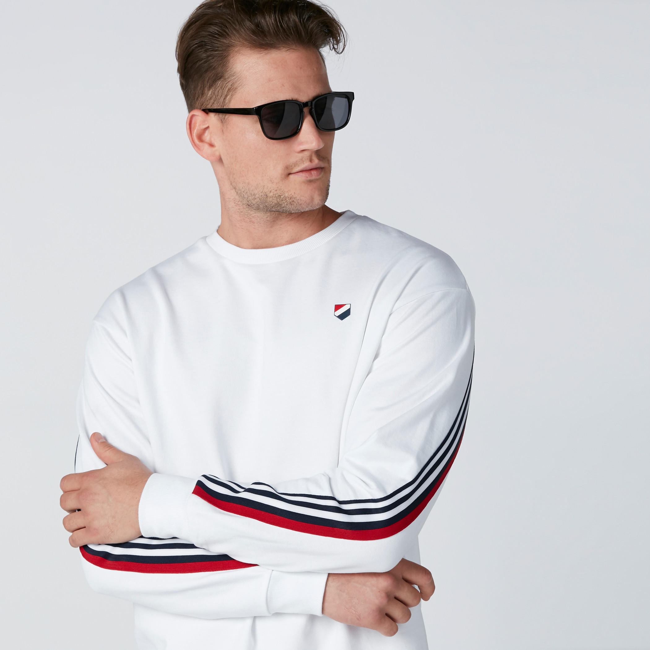 سويت شيرت بياقة مستديرة وأكمام طويلة-men-winterwear-hoodiesandsweatshirts-image-5