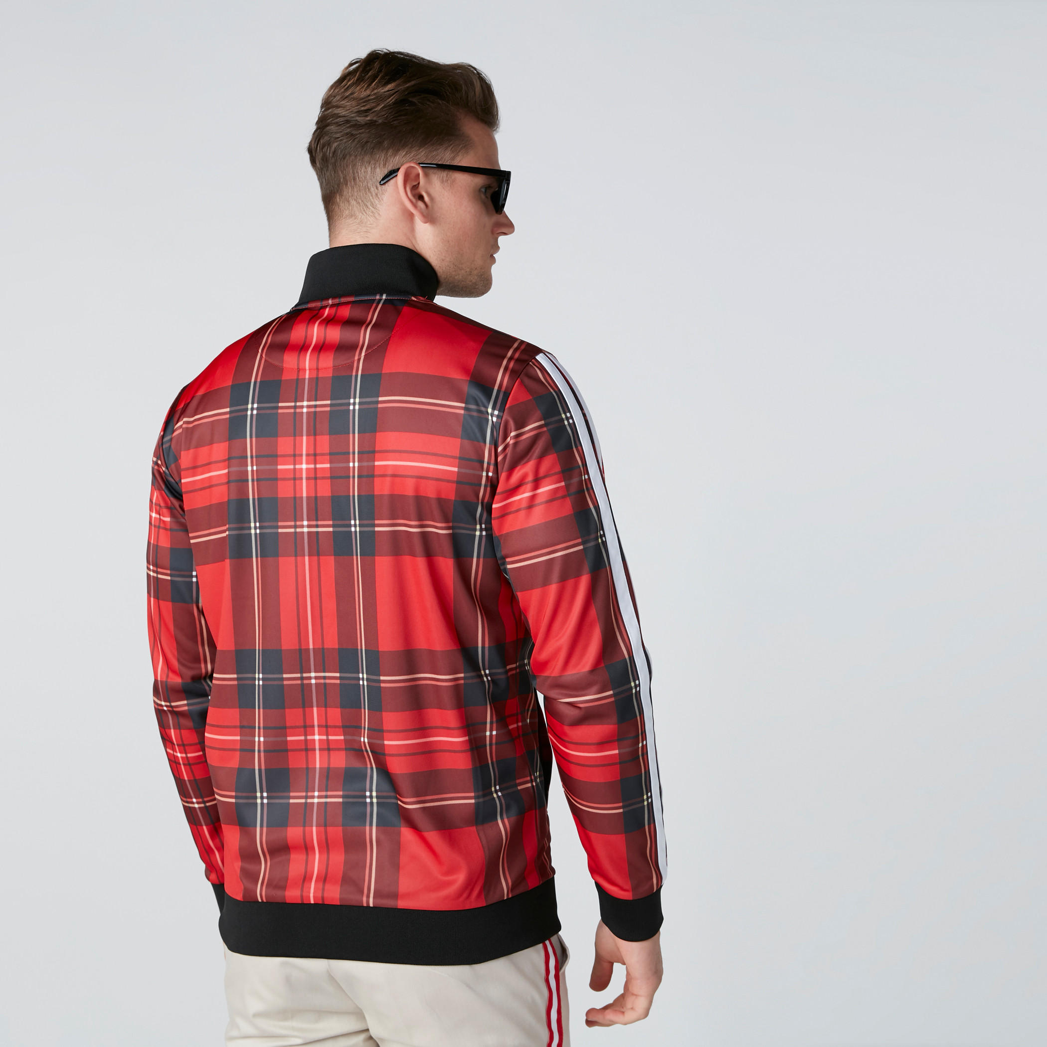 سويت شيرت كاروهات بأكمام طويلة وسحّاب إغلاق وجيوب-men-winterwear-hoodiesandsweatshirts-image-2