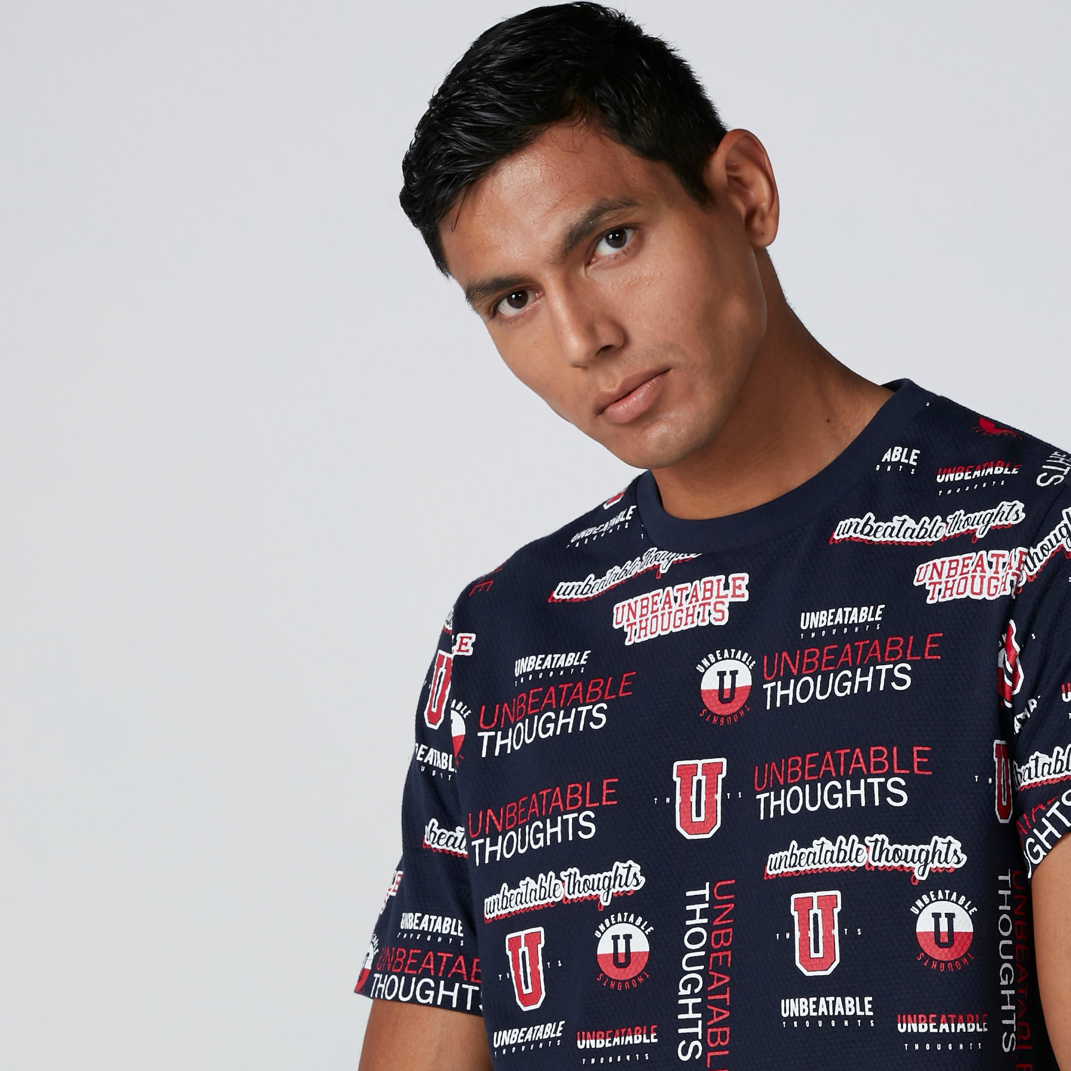 تيشيرت بياقة مستديرة وأكمام قصيرة وطبعات-men-clothing-tshirtsandpolos-tshirts-image-4