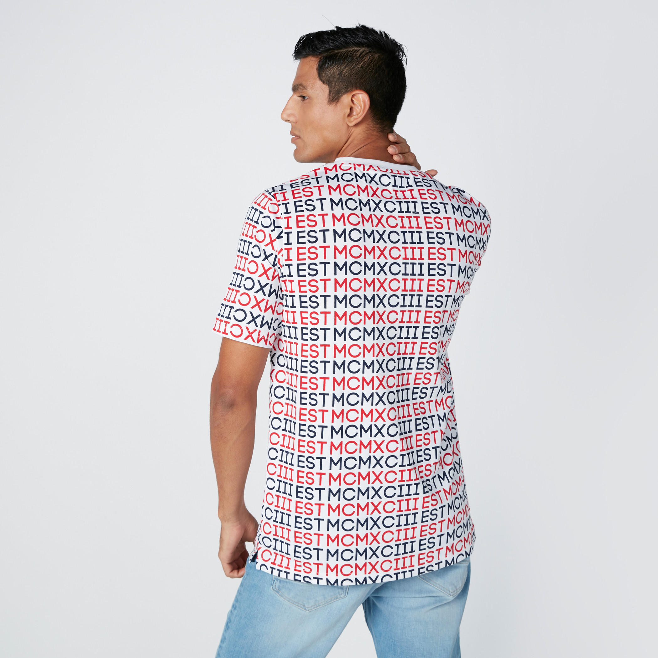 تيشيرت بياقة مستديرة وأكمام قصيرة وطبعات-men-clothing-tshirtsandpolos-tshirts-image-2