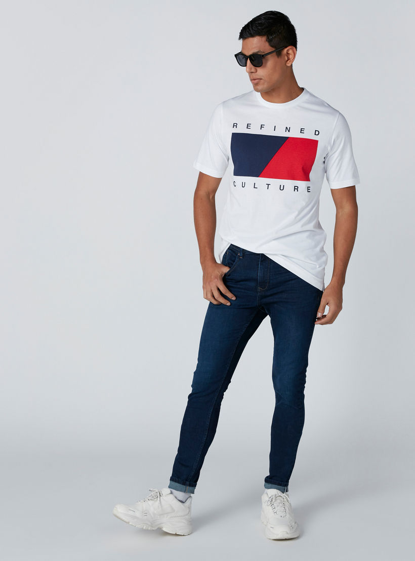 تيشيرت بياقة مستديرة وأكمام قصيرة وطبعات-men-clothing-tshirtsandpolos-tshirts-image-3