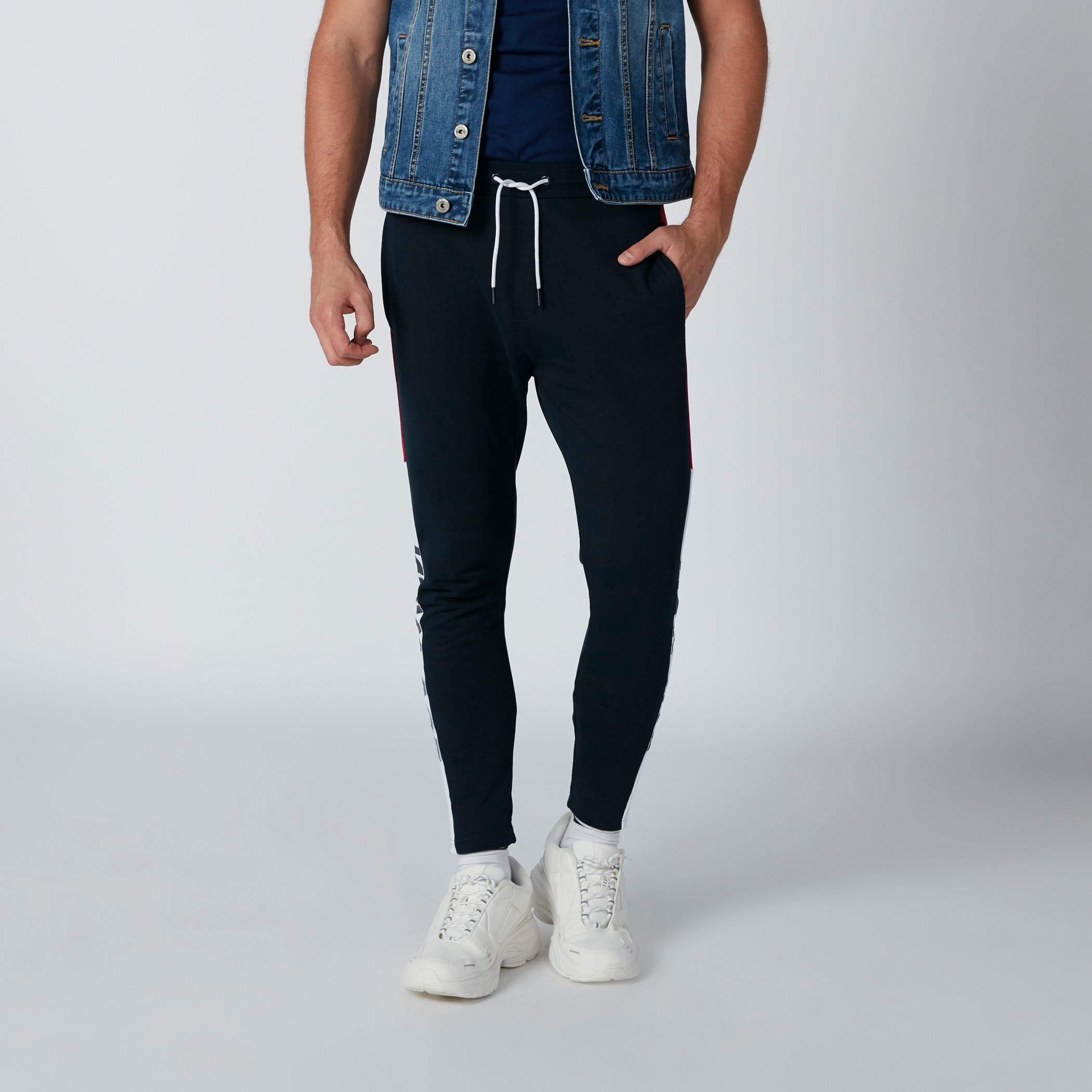 Printed Pants in Slim Fit with Pocket Detail and Drawstring-men-clothing-bottoms-trousersandchinos-trousers-image-4