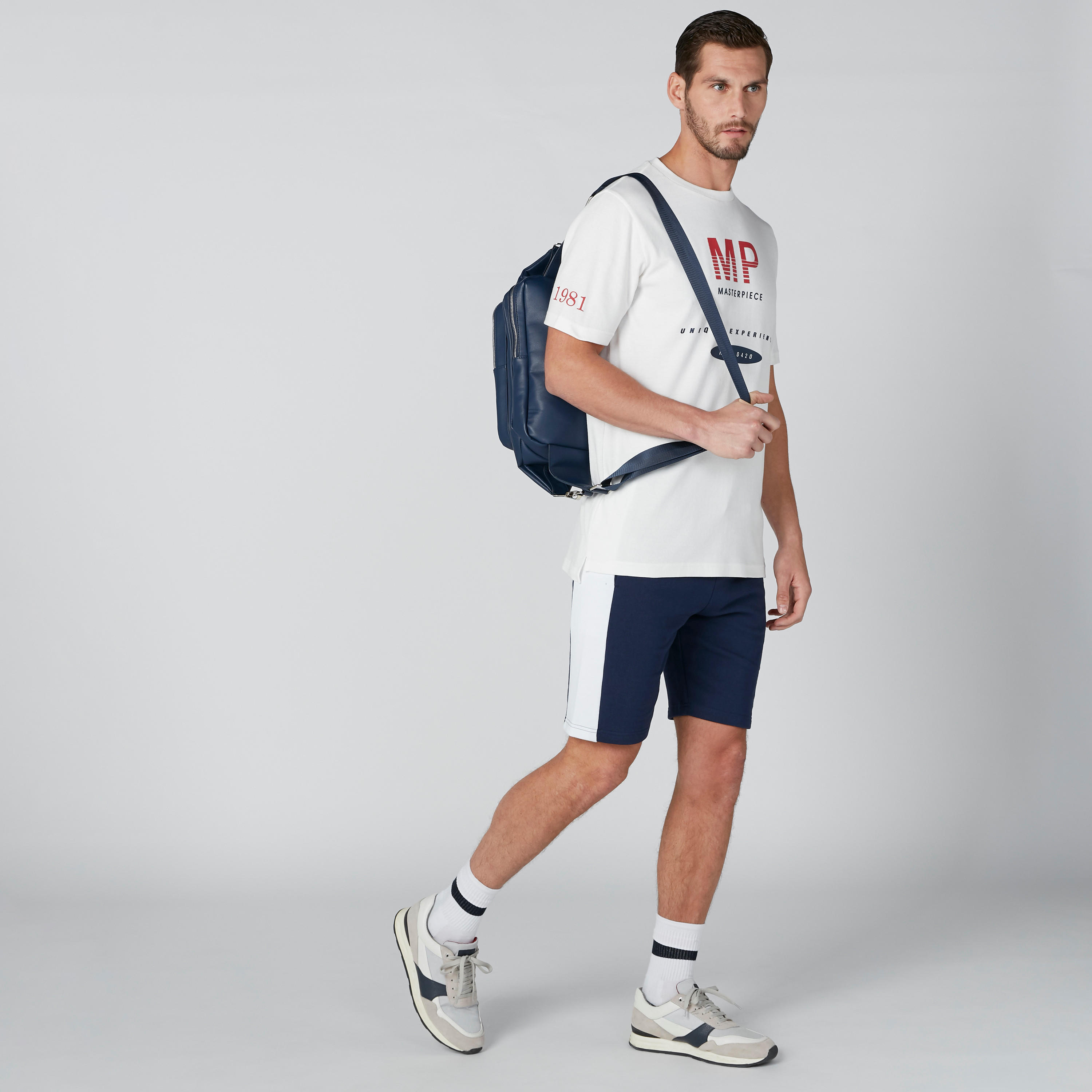 تيشيرت بأكمام قصيرة وطبعات-men-clothing-tshirtsandpolos-tshirts-image-3